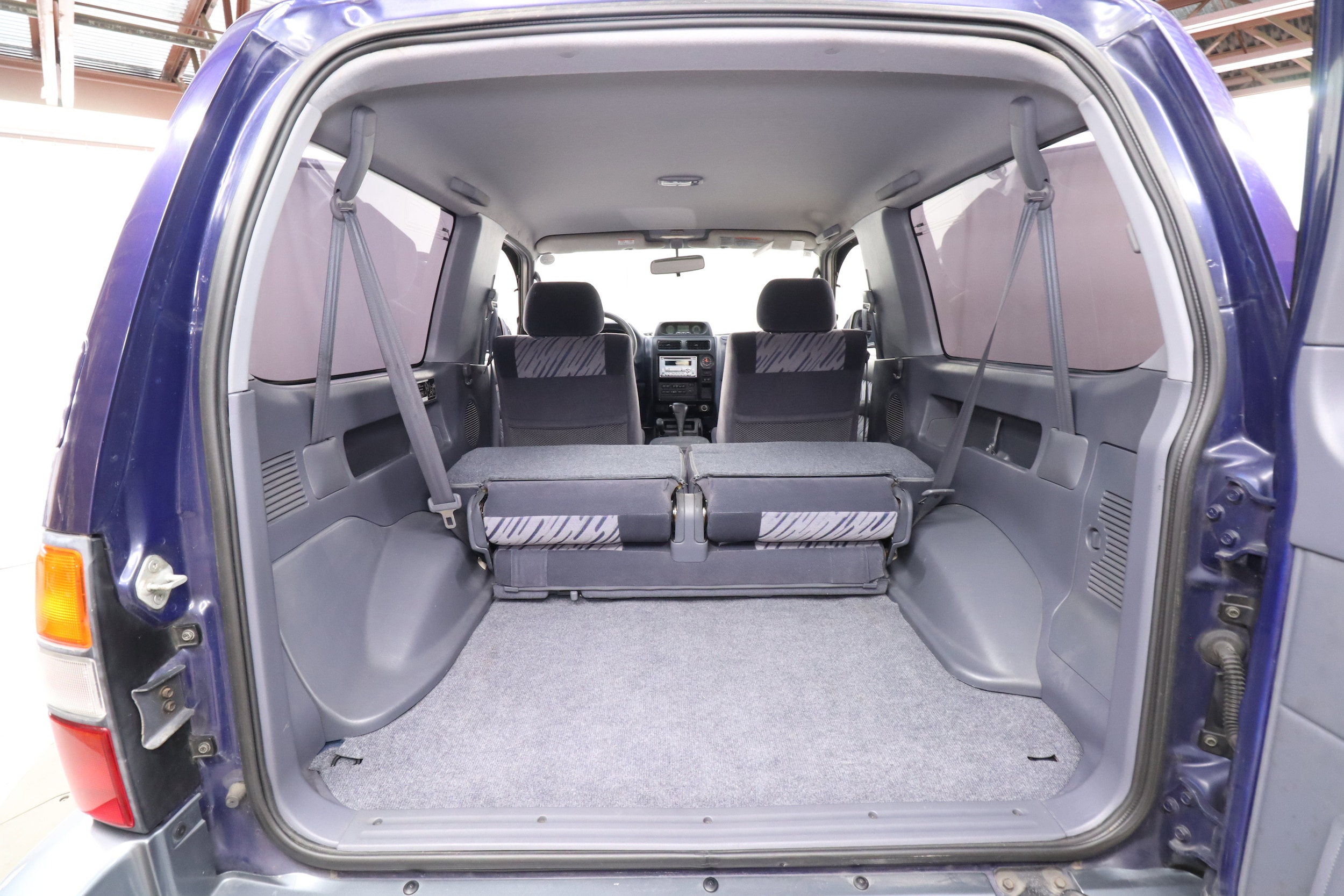 1999 Toyota Land Cruiser Prado 28