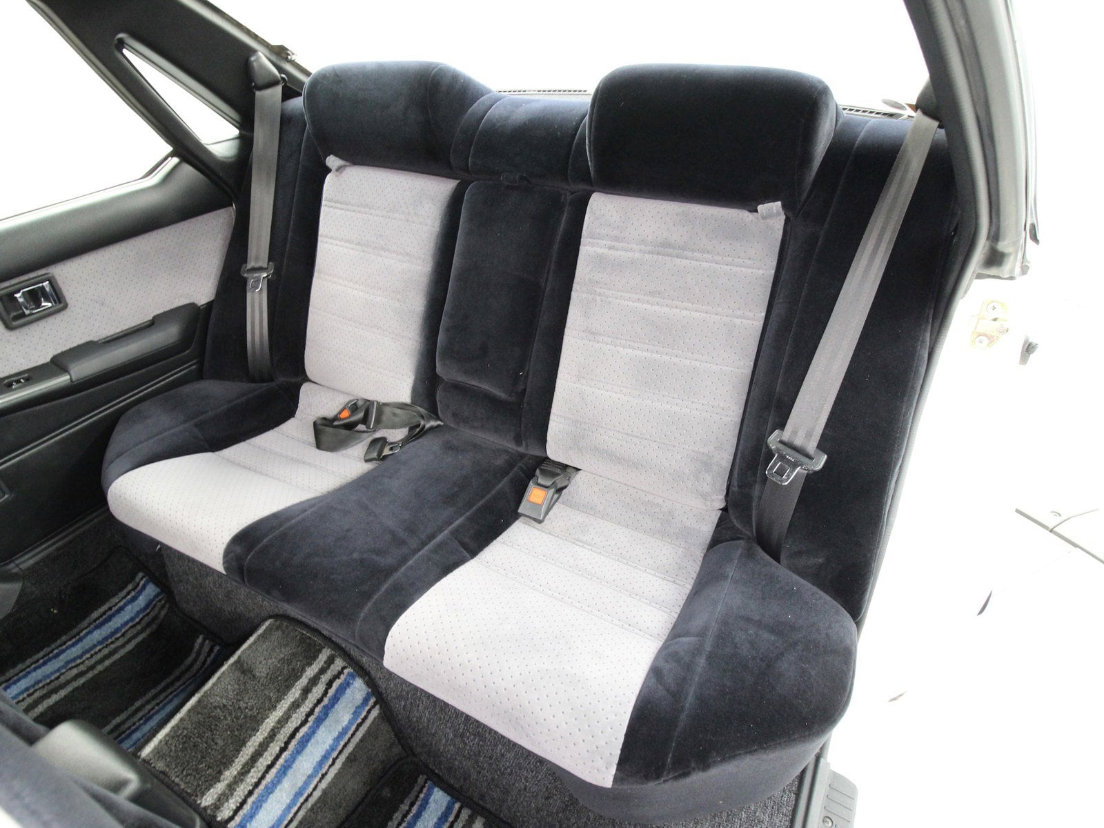 1987 Nissan Bluebird 18