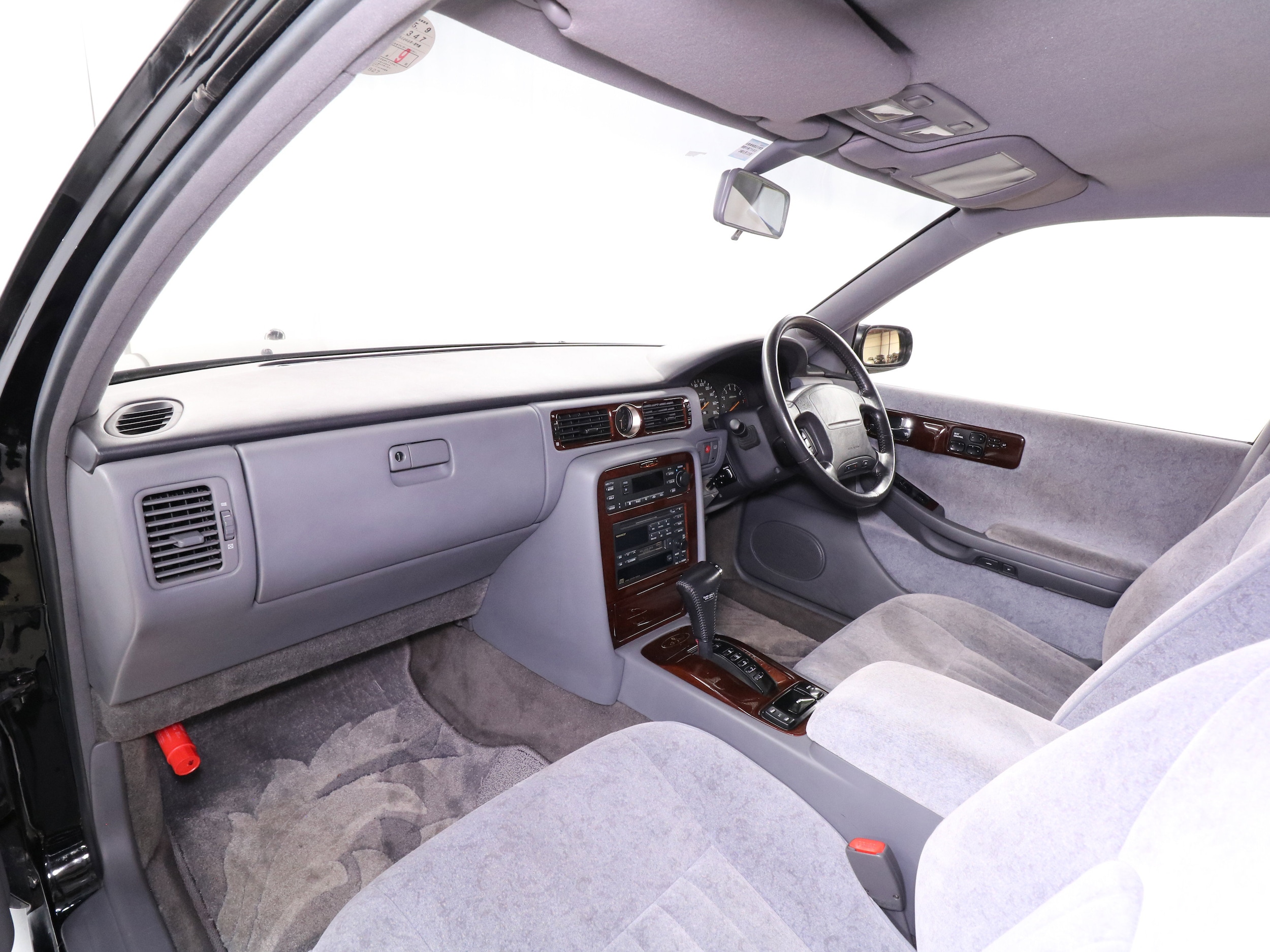 1995 Nissan Cima 17
