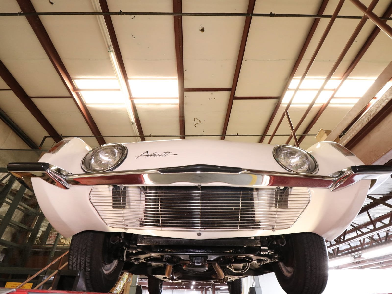 1963 Studebaker Avanti 34