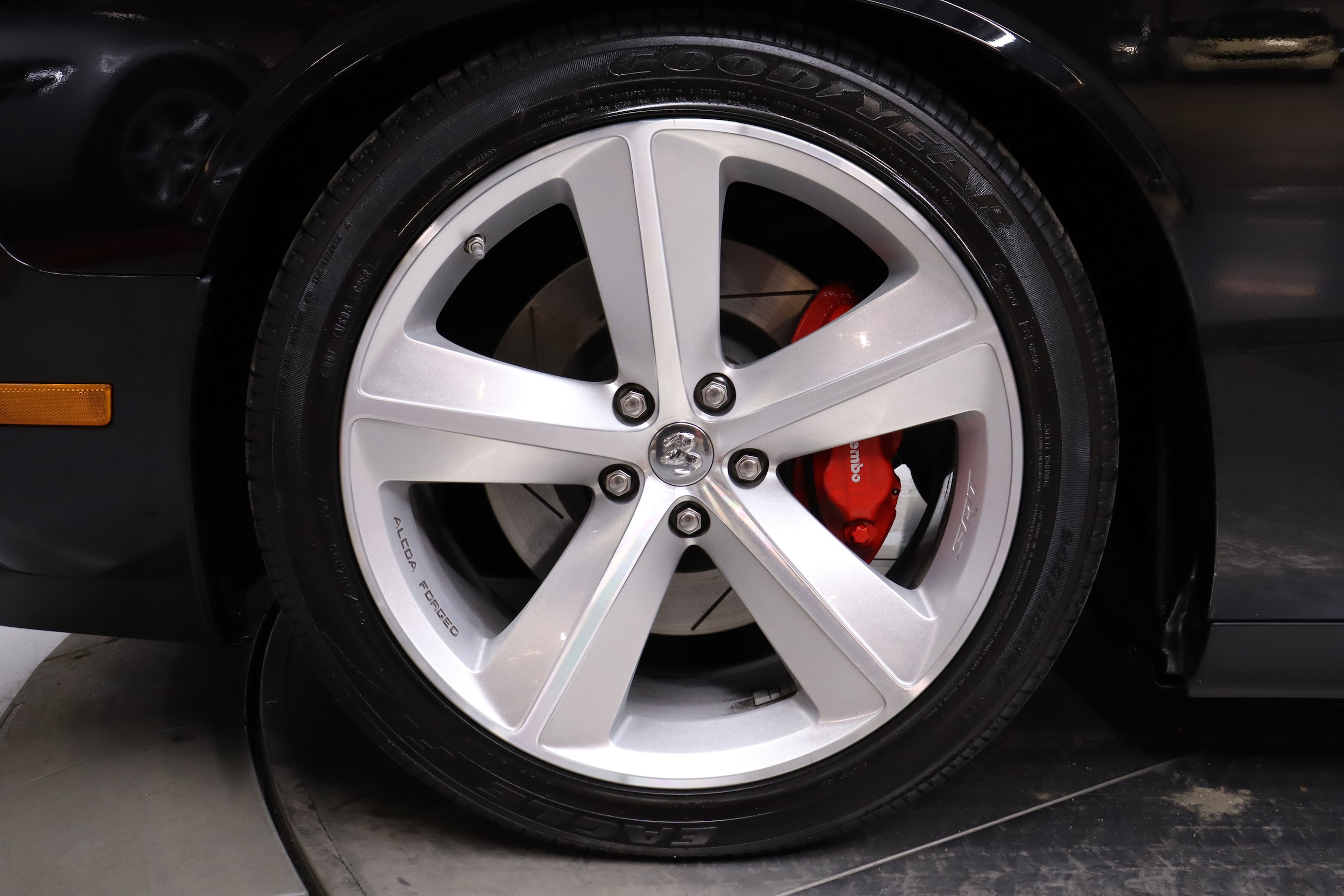 2010 Dodge Challenger 40