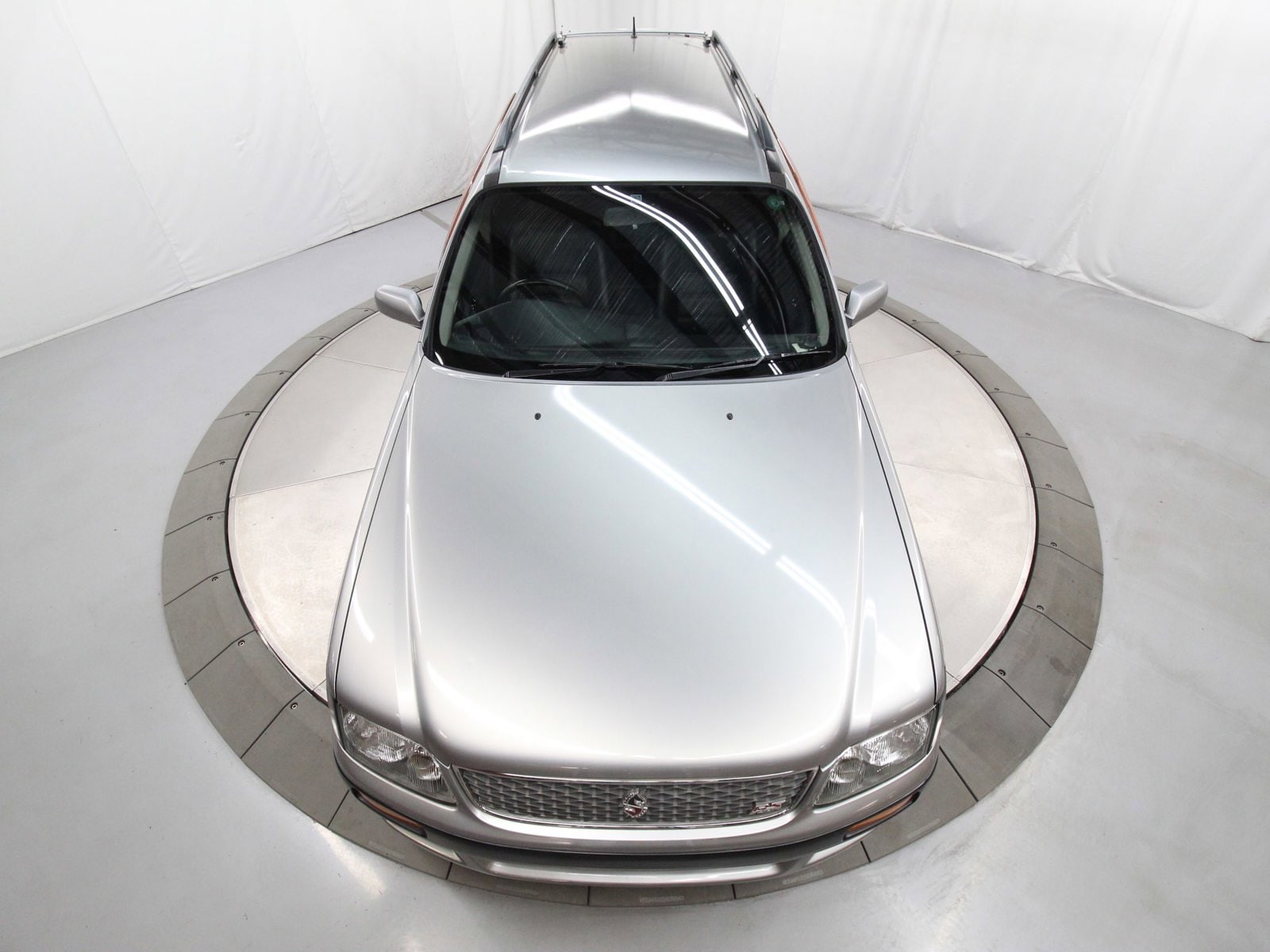 1997 Nissan Stagea 44