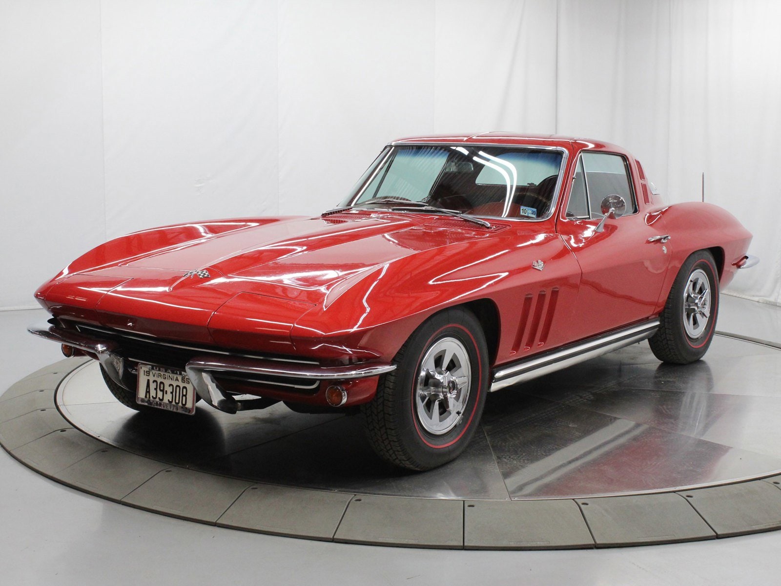 1965 Chevrolet Corvette 4