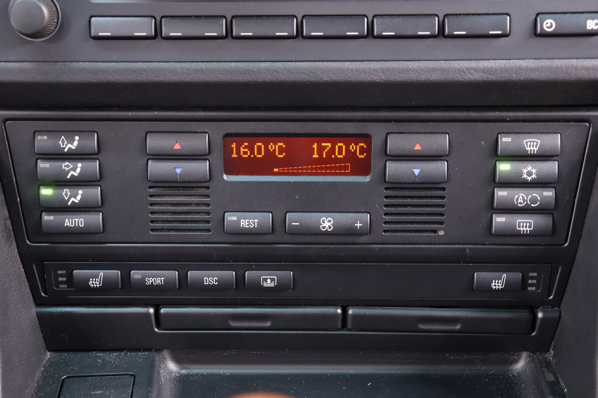2000 BMW M5 18
