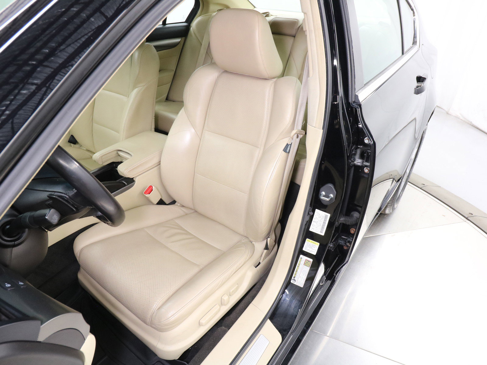 2012 Acura TL 16