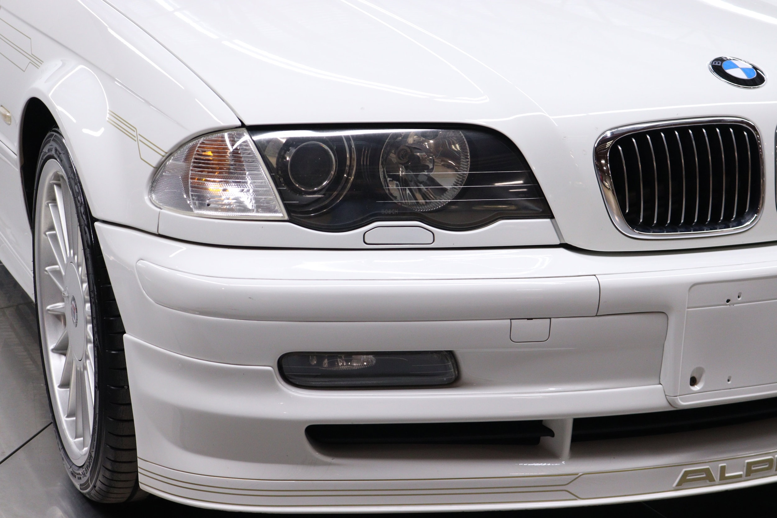 2000 BMW Alpina B3 57