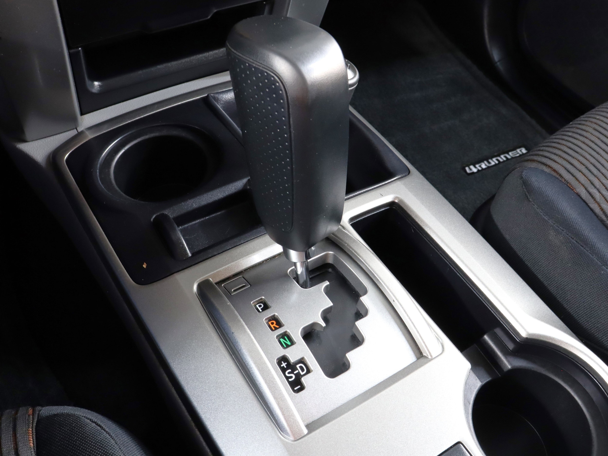 2010 Toyota 4Runner 18