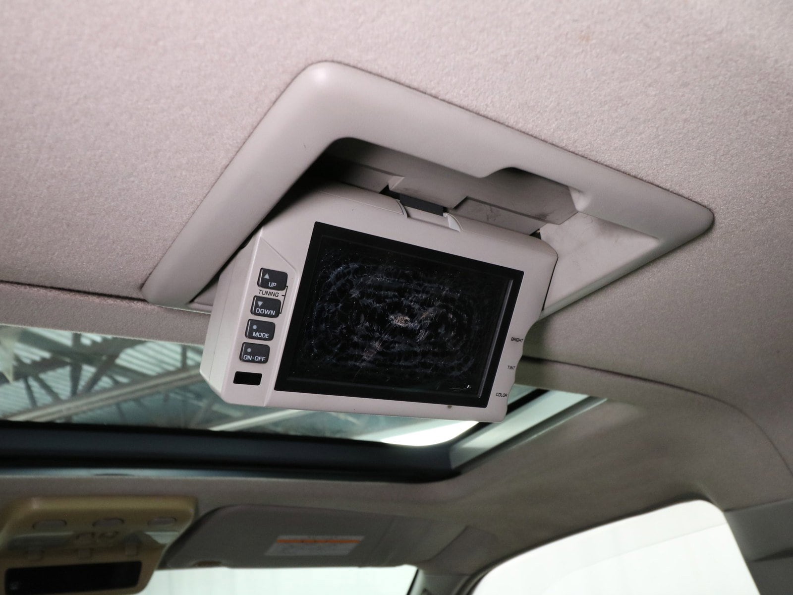 1998 Nissan Elgrand 48