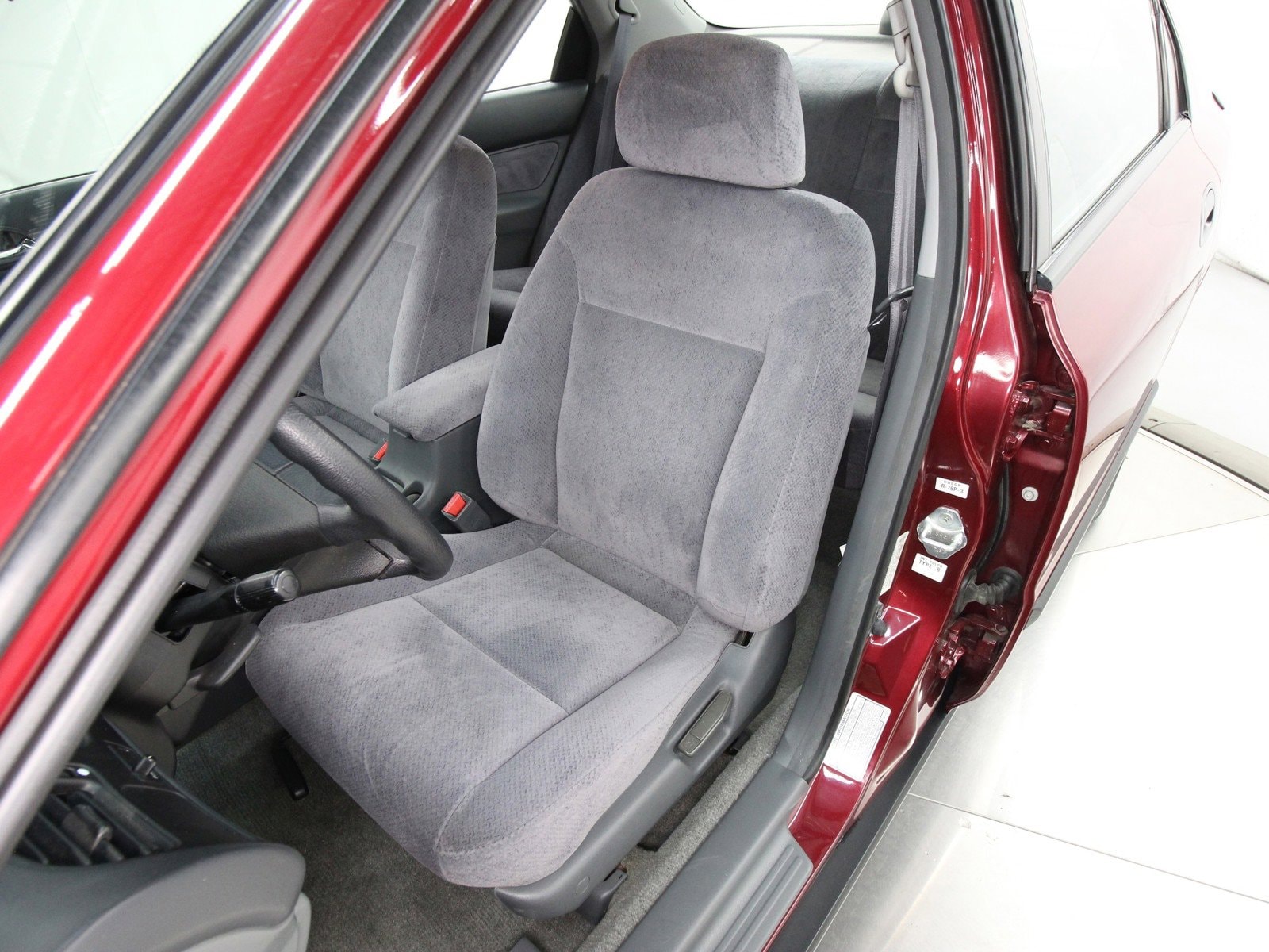 1995 Honda Accord Sdn 18