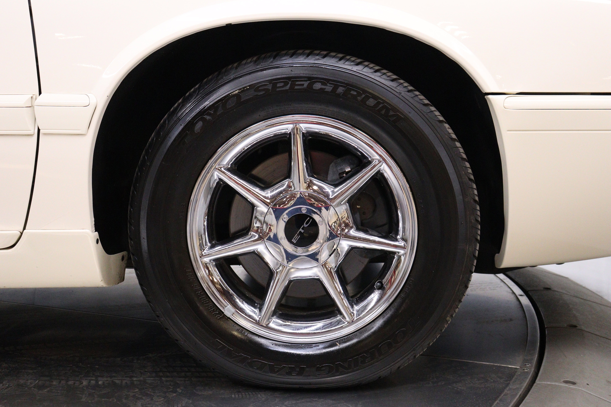 2002 Cadillac Eldorado 27
