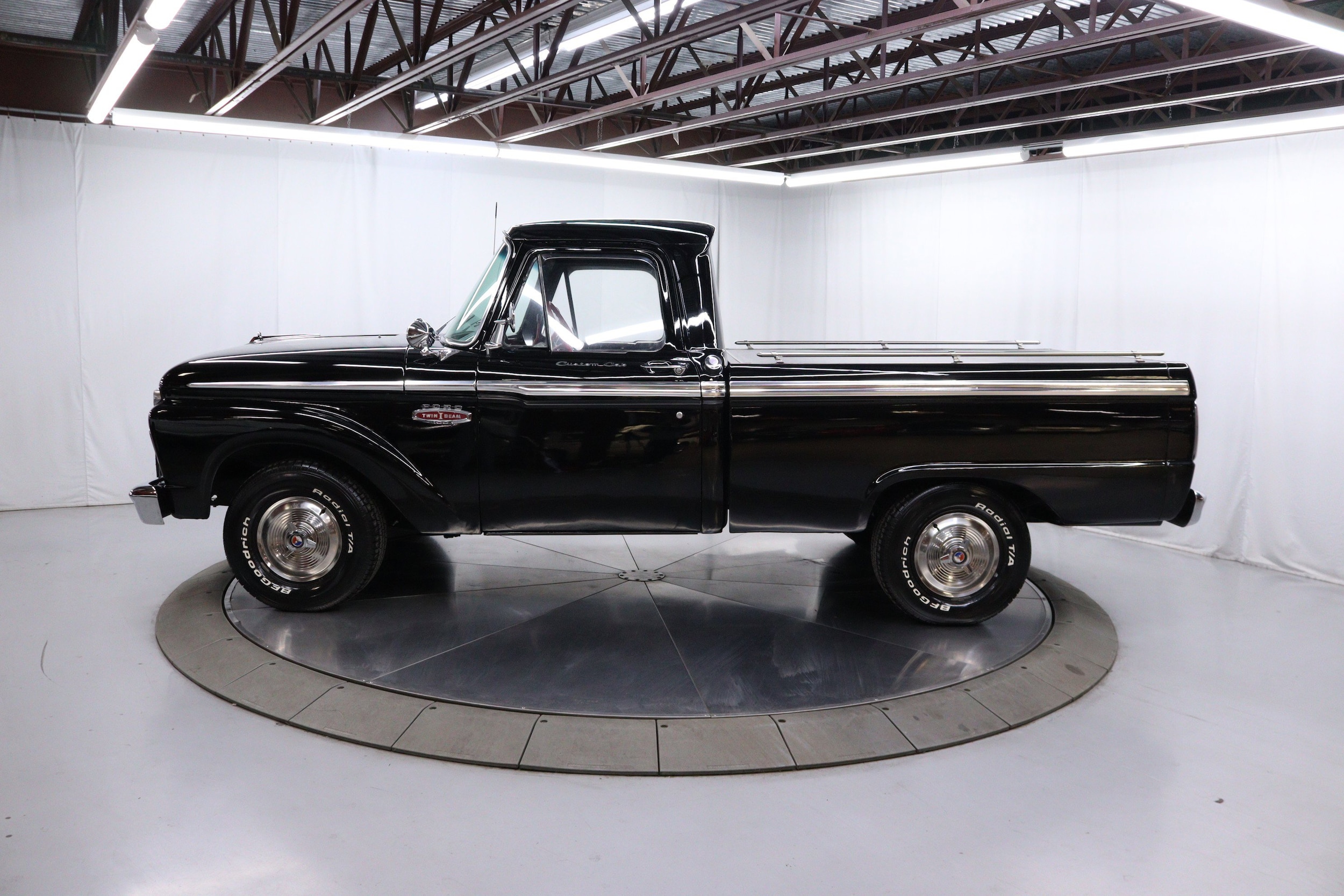 1965 Ford F100 4