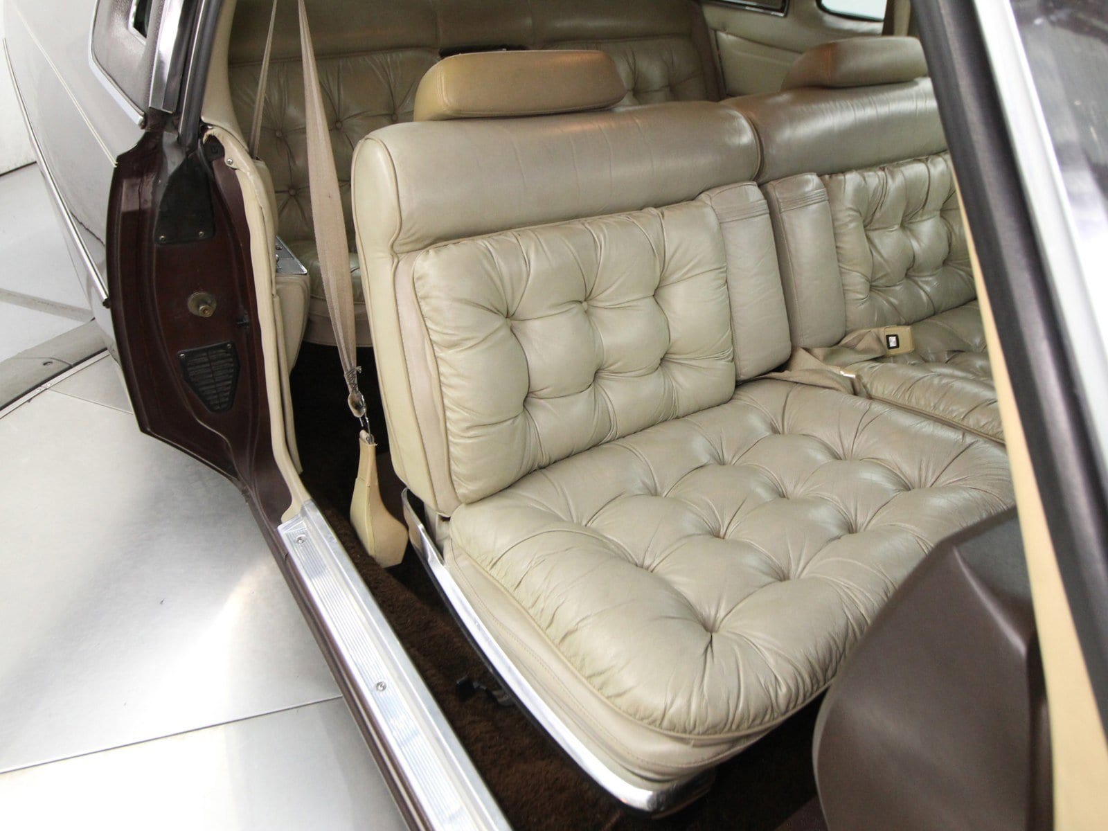 1975 Chrysler Imperial 29