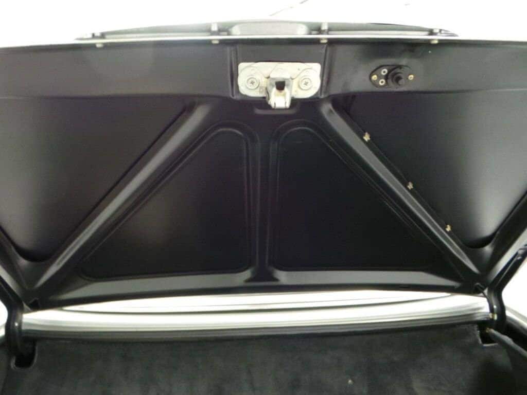 1982 Mercedes-Benz 380 SL 28