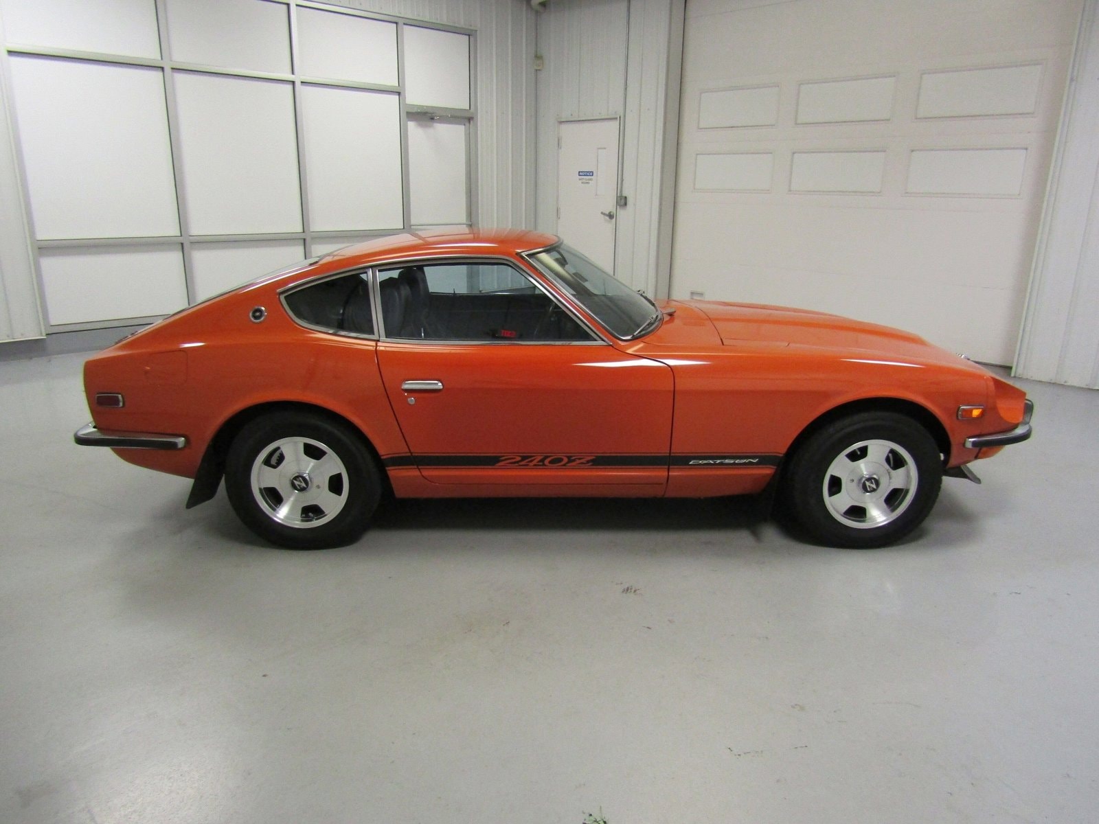1972 Datsun 240Z 8