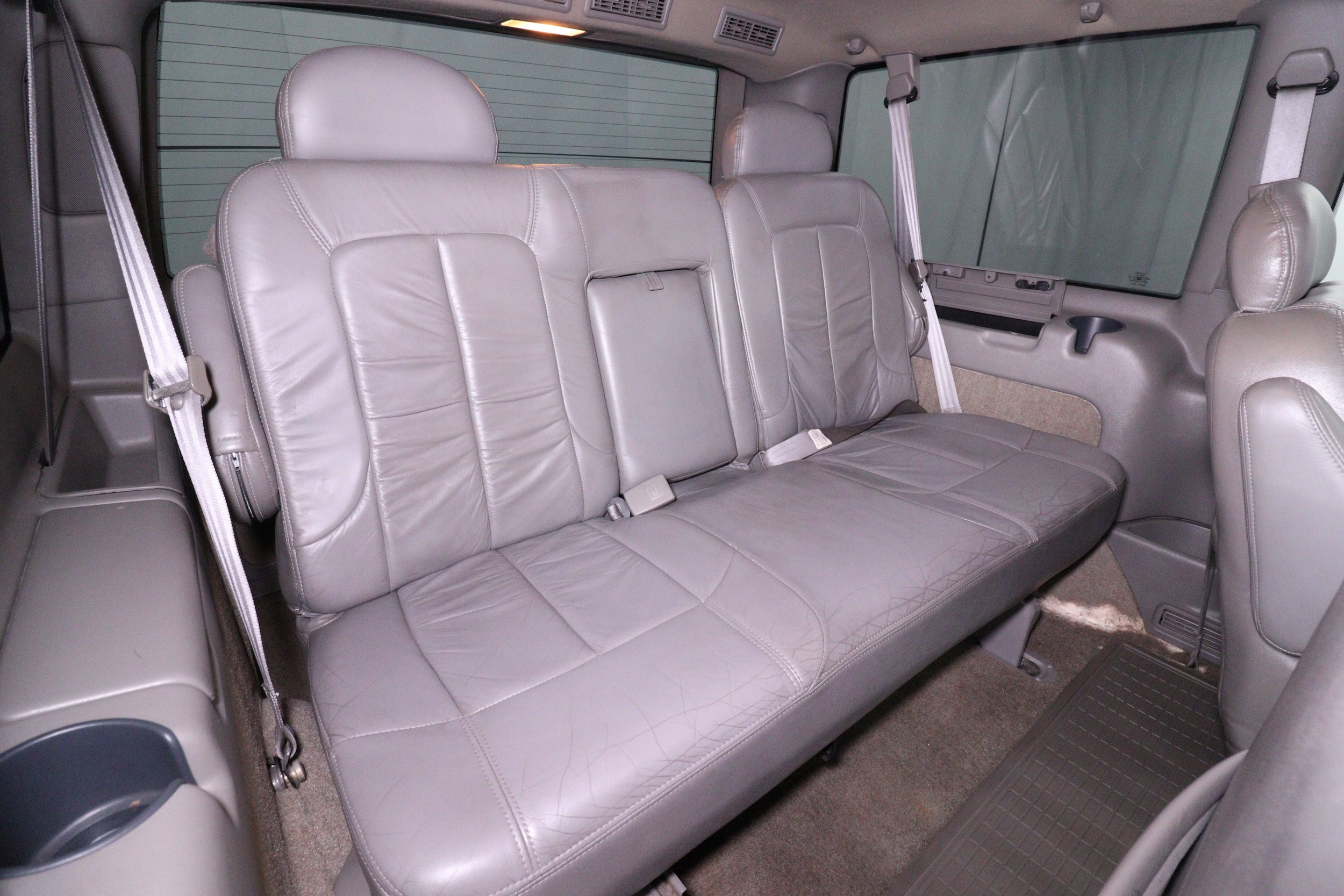 2000 Chevrolet Astro LT 22