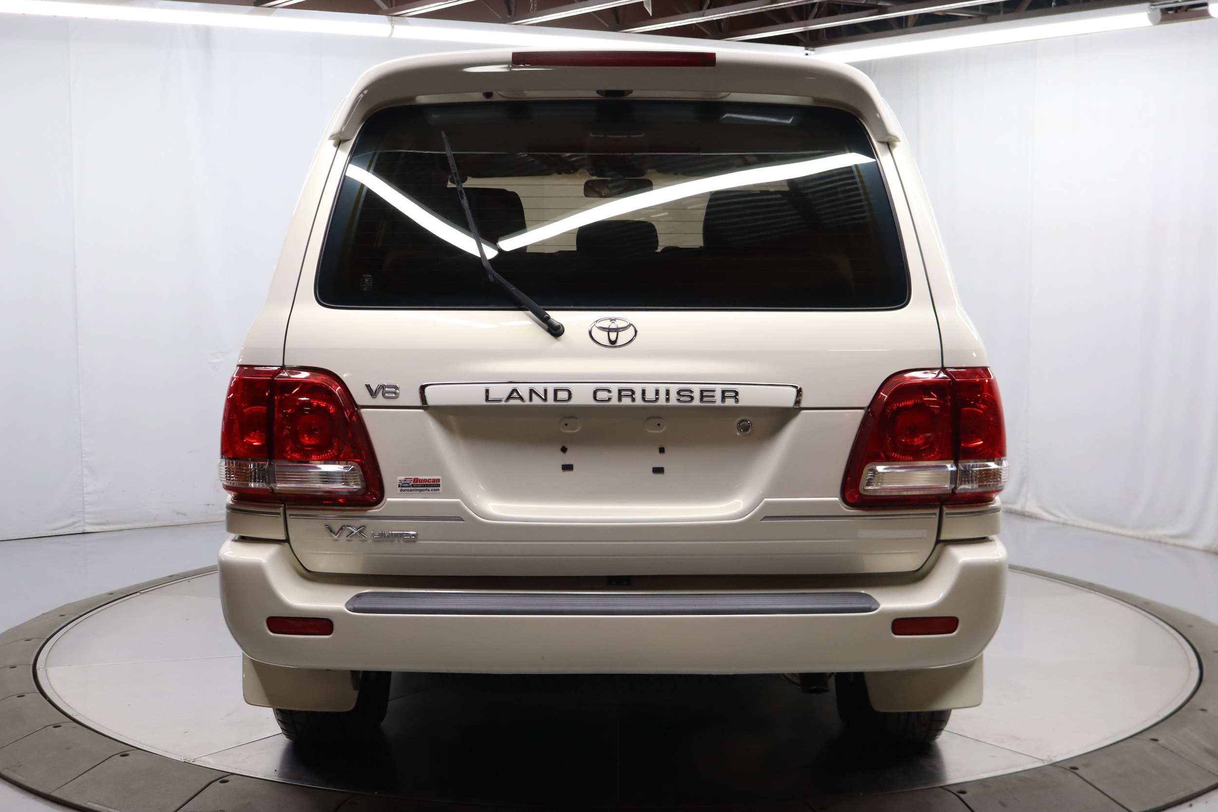 2000 Toyota Land Cruiser 8