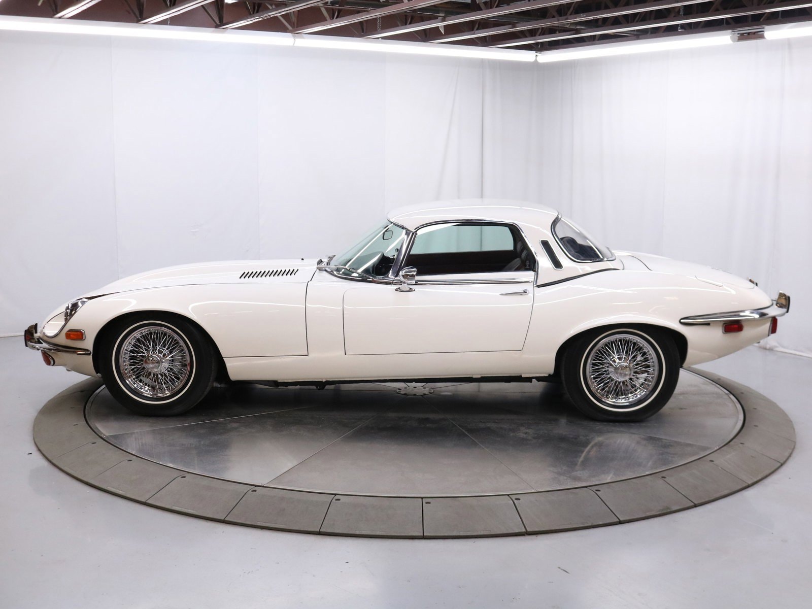 1974 Jaguar E Type 4