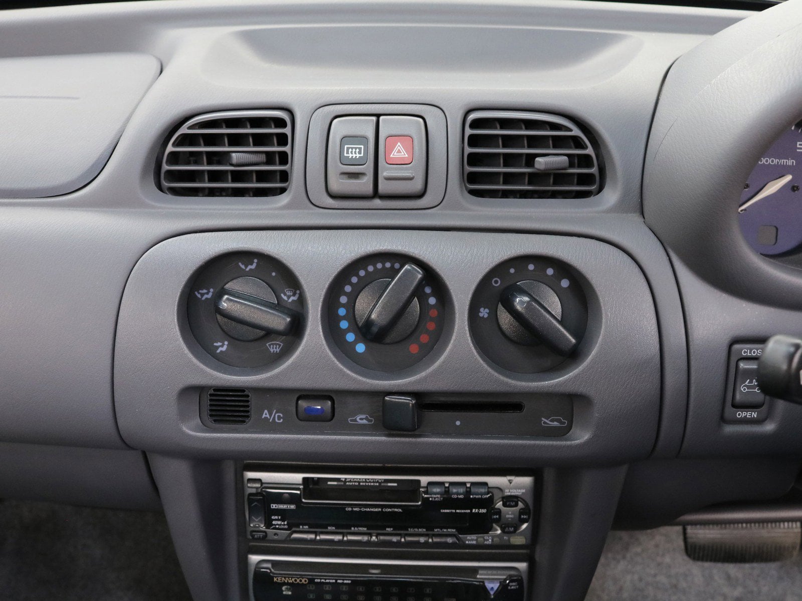 1998 Nissan March 14