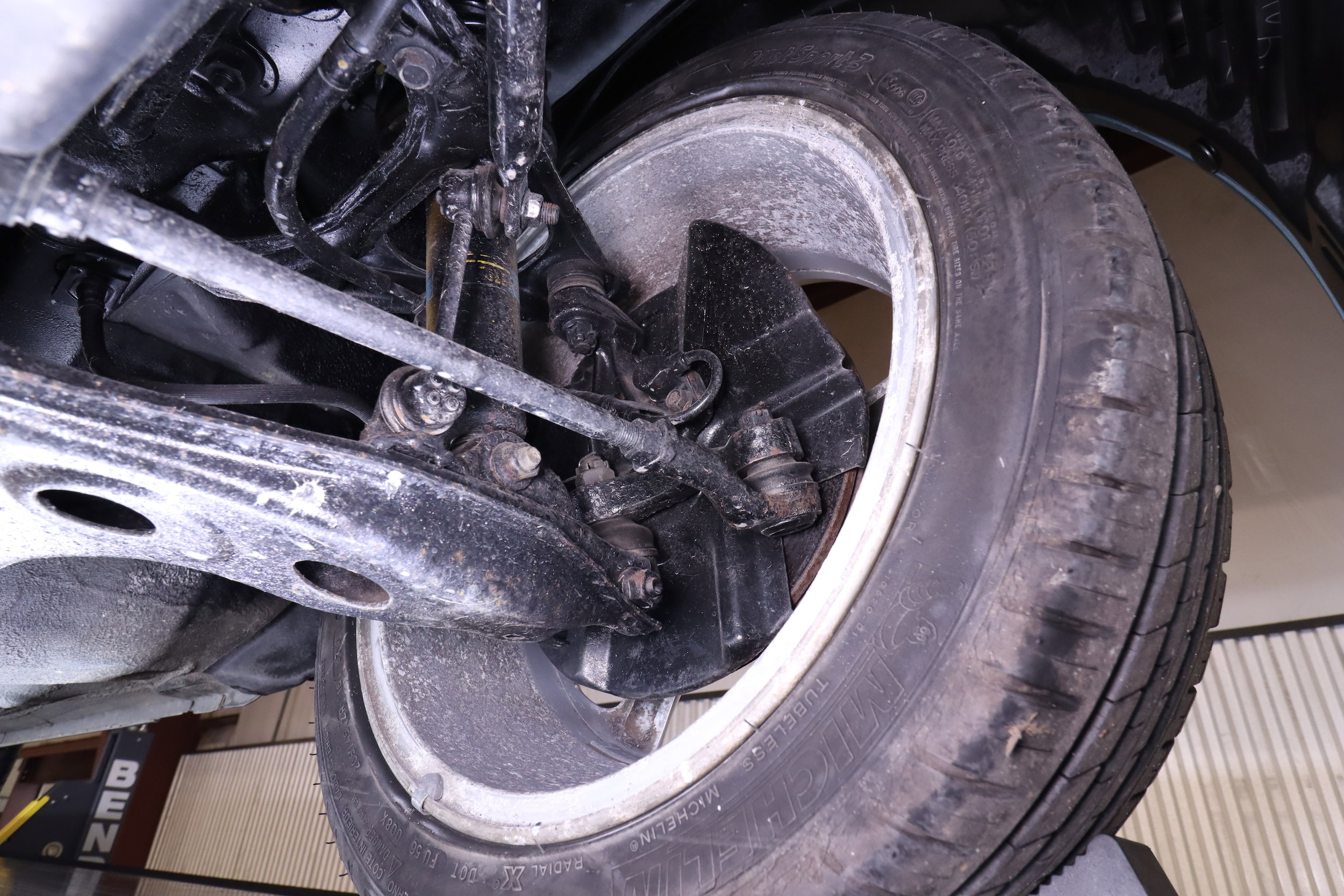 2000 Mazda Roadster 44