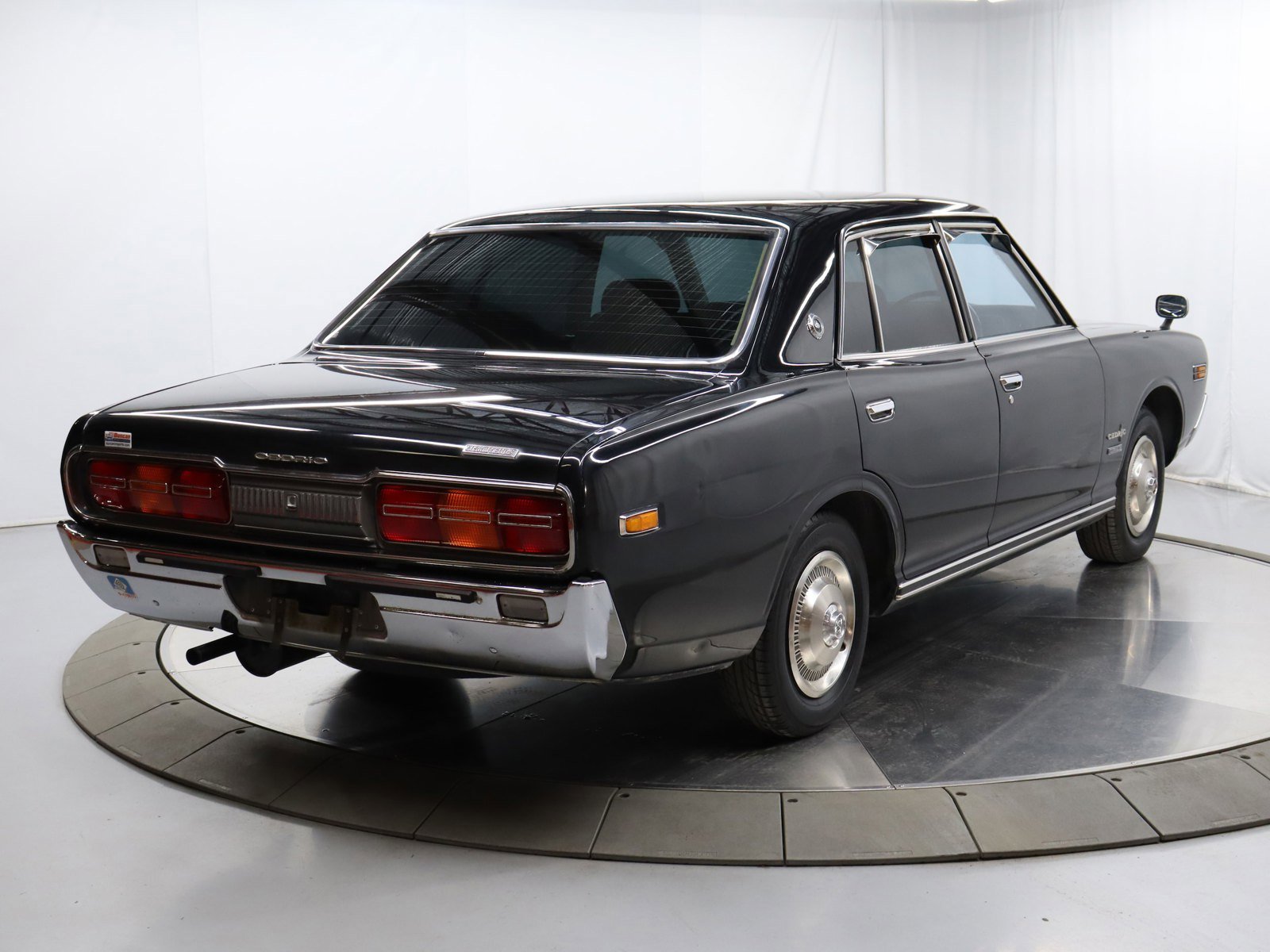 1974 Nissan Cedric 9