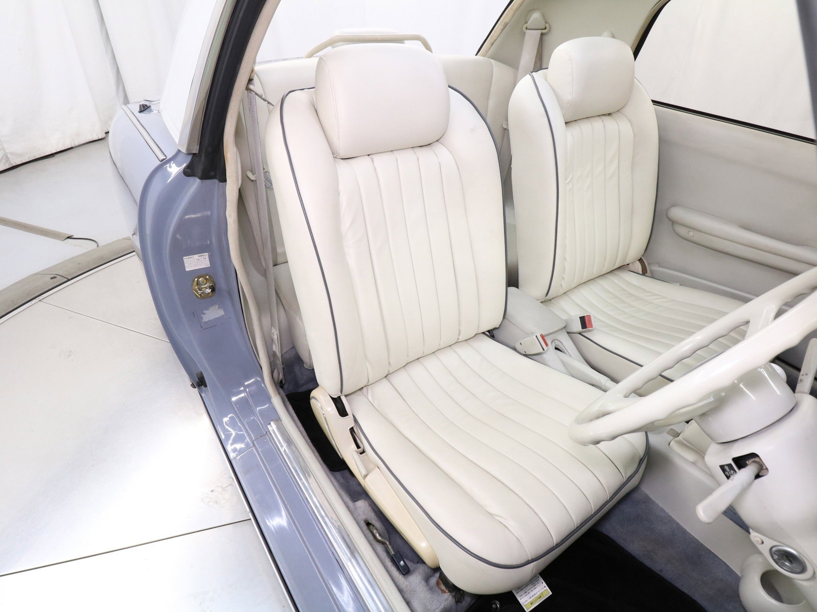1991 Nissan Figaro 21