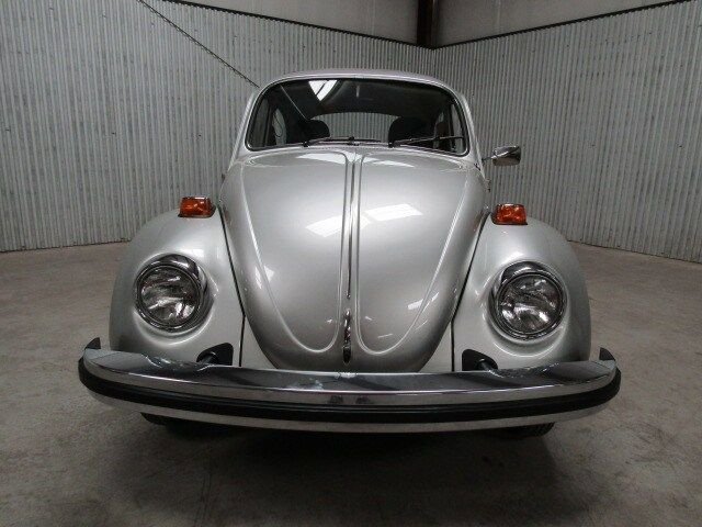 1977 Volkswagen Beetle 2