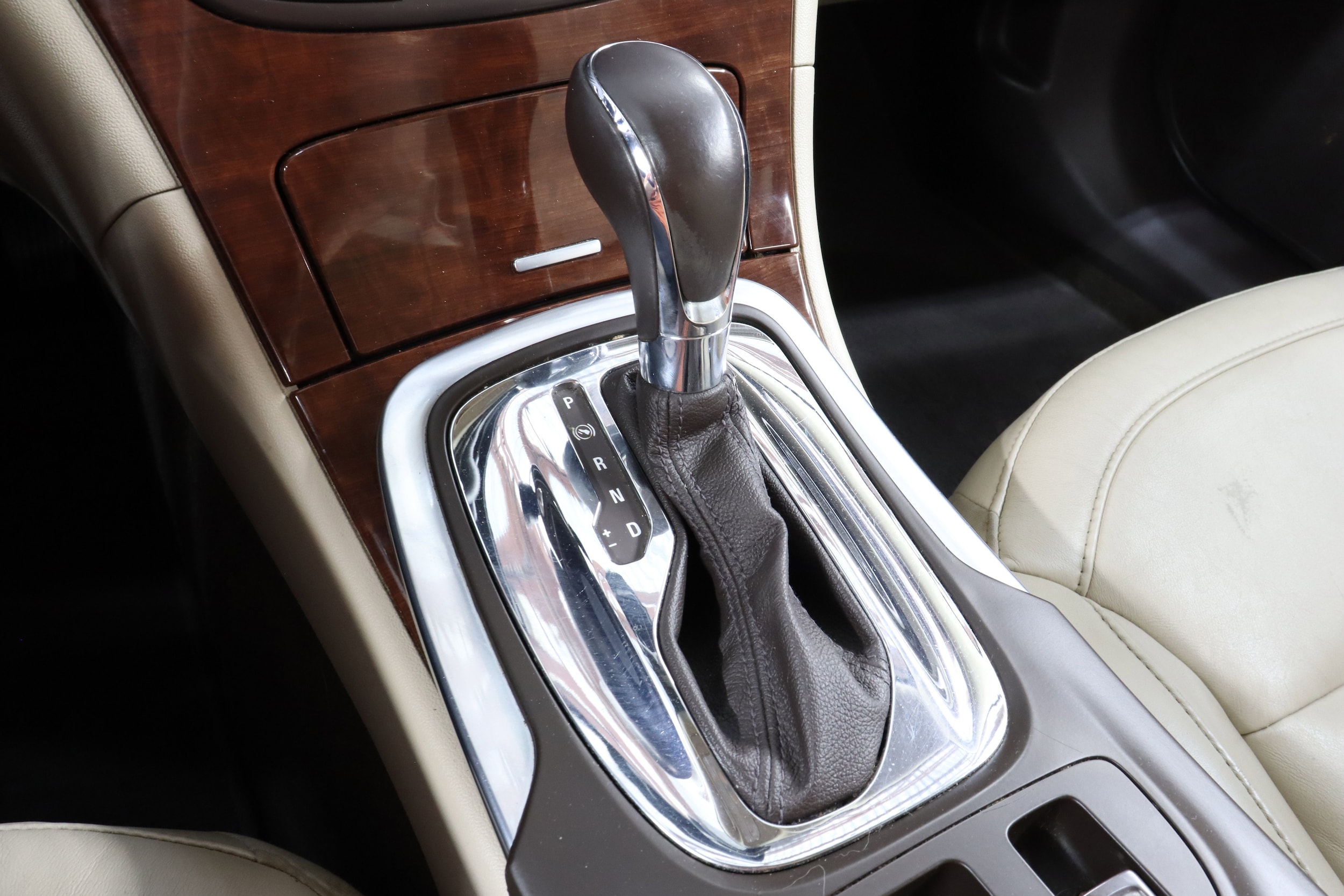 2017 Buick Regal 14