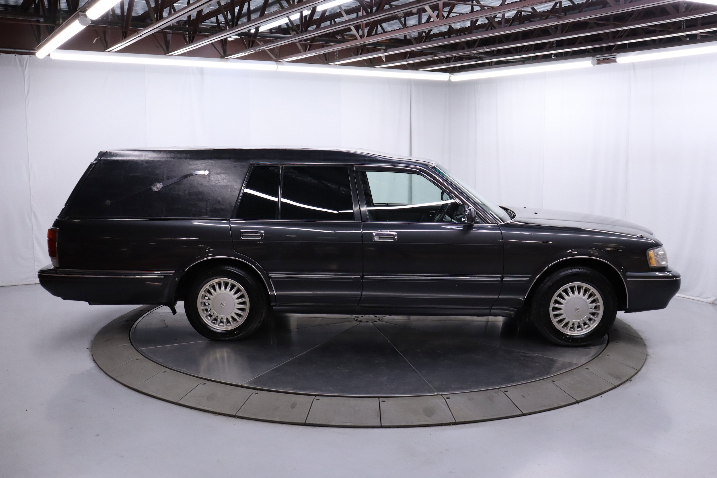 1999 Toyota Crown 10