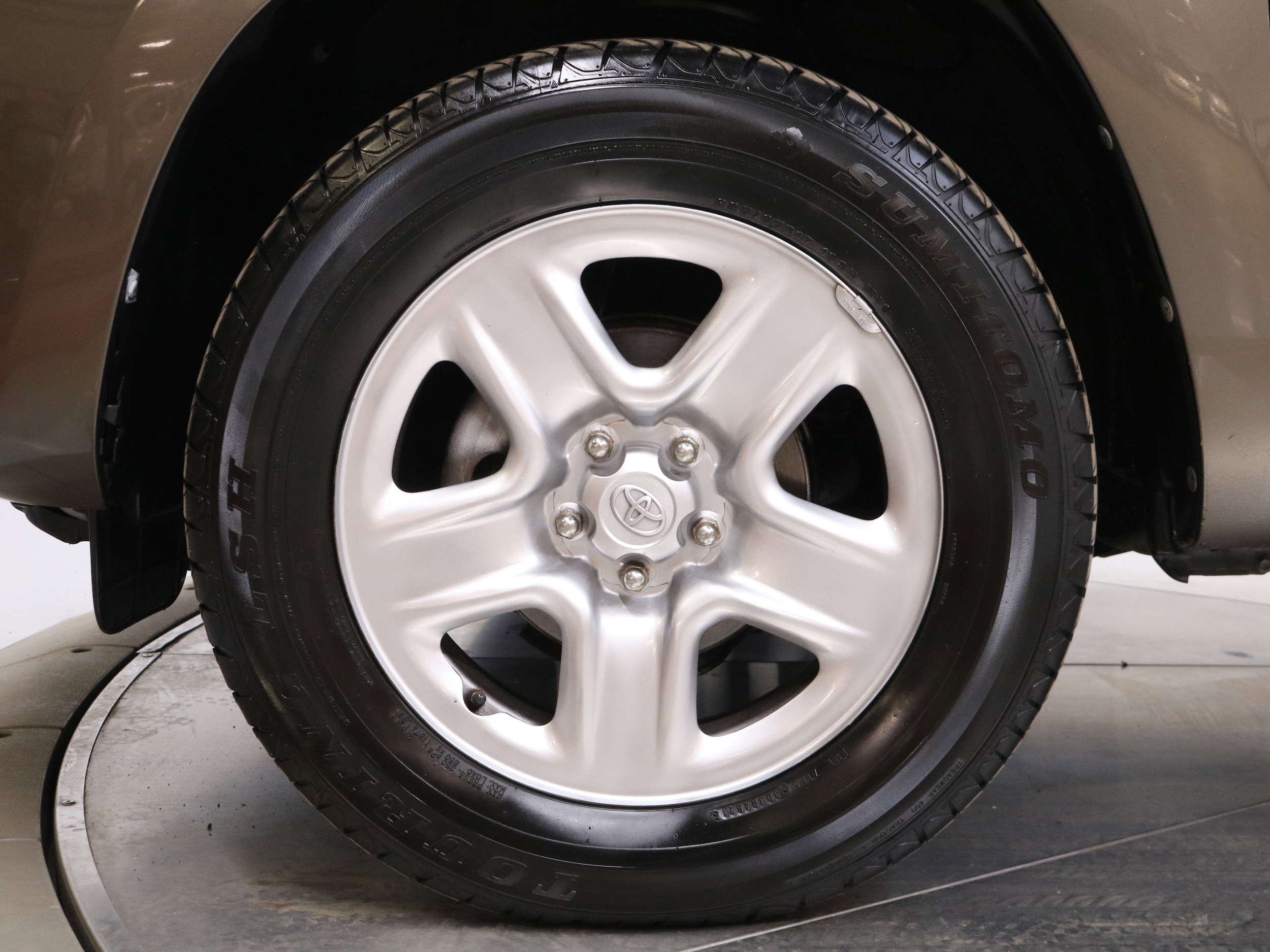 2010 Toyota RAV4 32