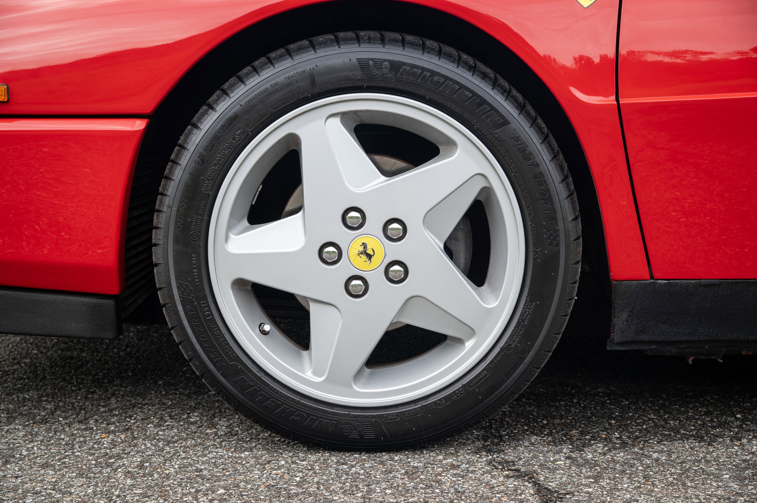 1991 Ferrari Mondial 37