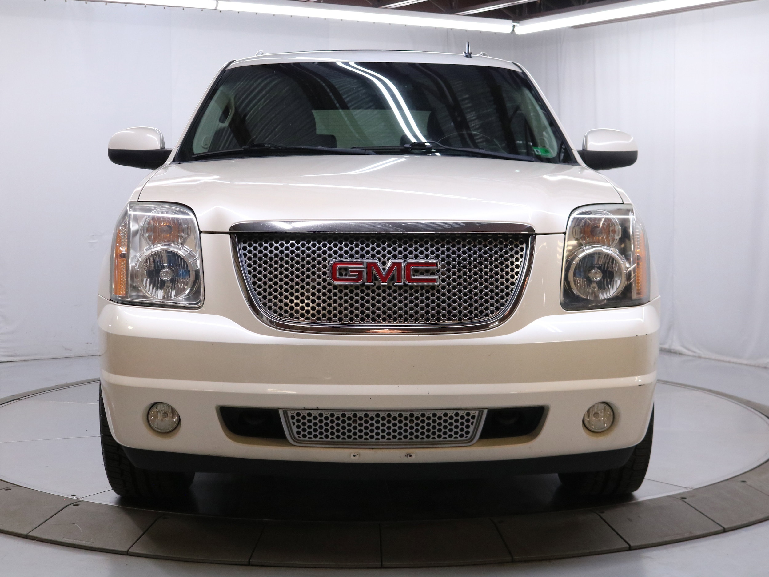 2013 GMC Yukon 3