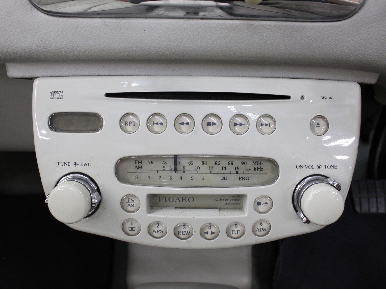 1991 Nissan Figaro 15
