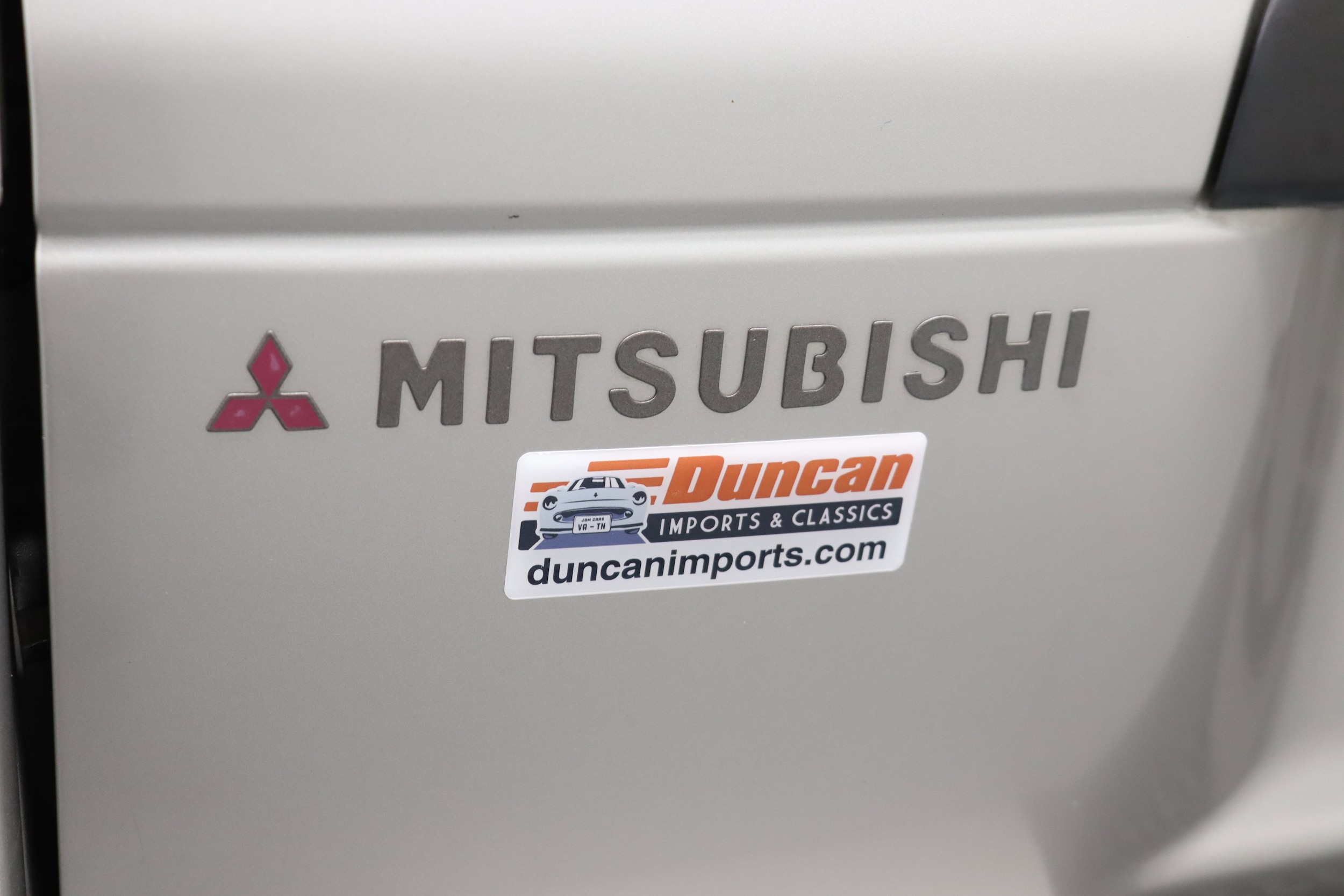 2000 Mitsubishi Delica 62