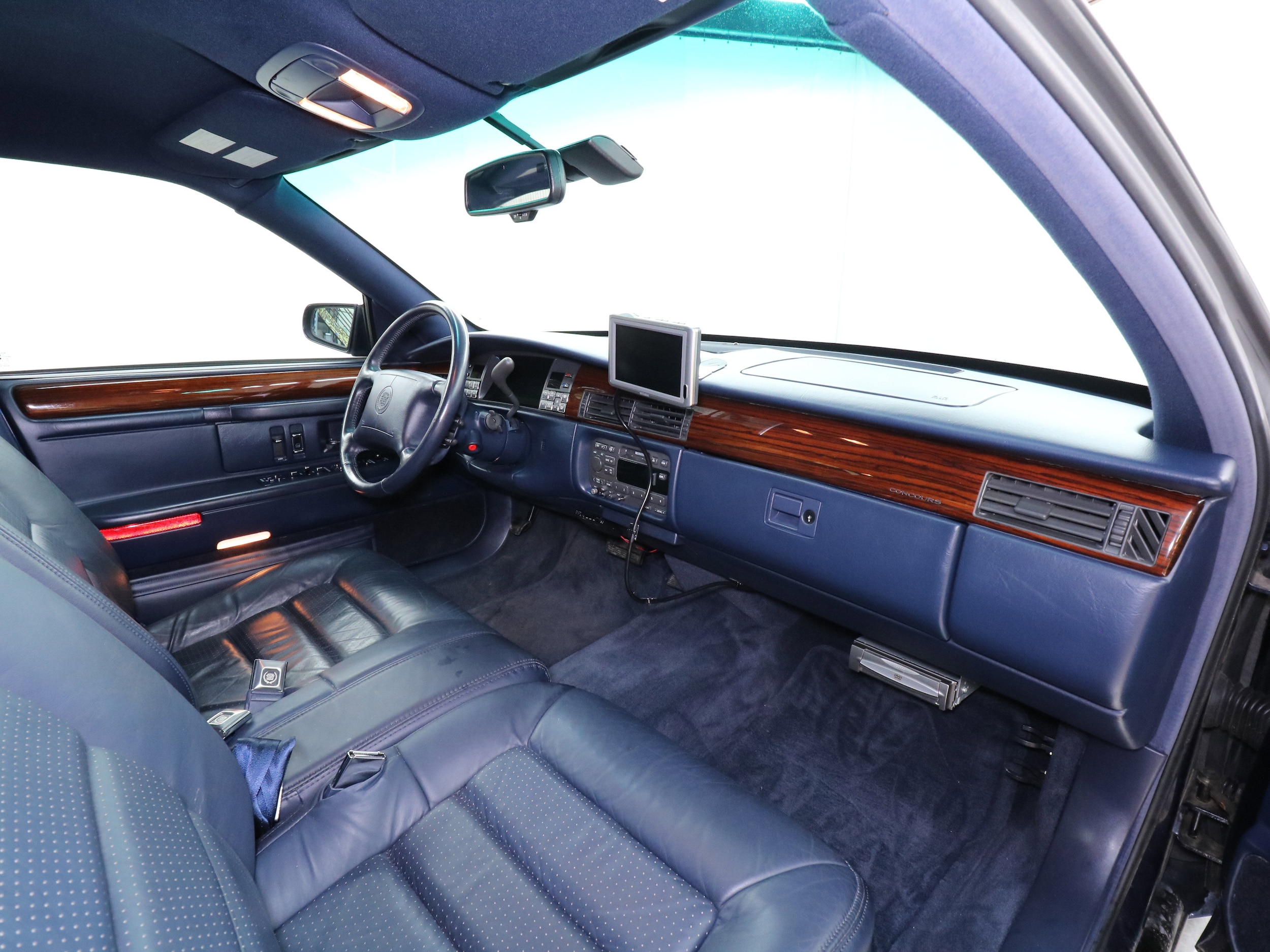1996 Cadillac Concours 15
