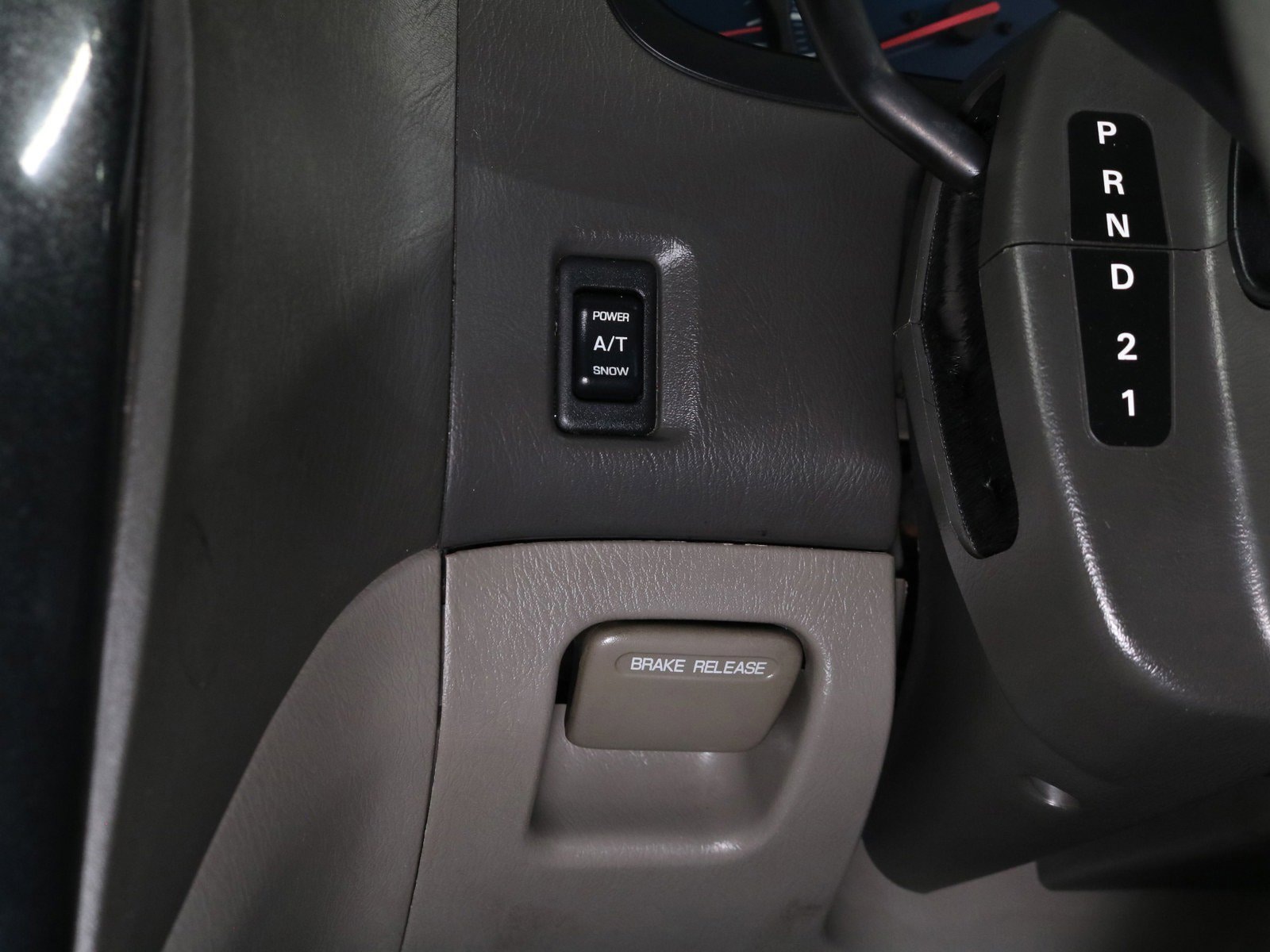1998 Nissan Elgrand 43