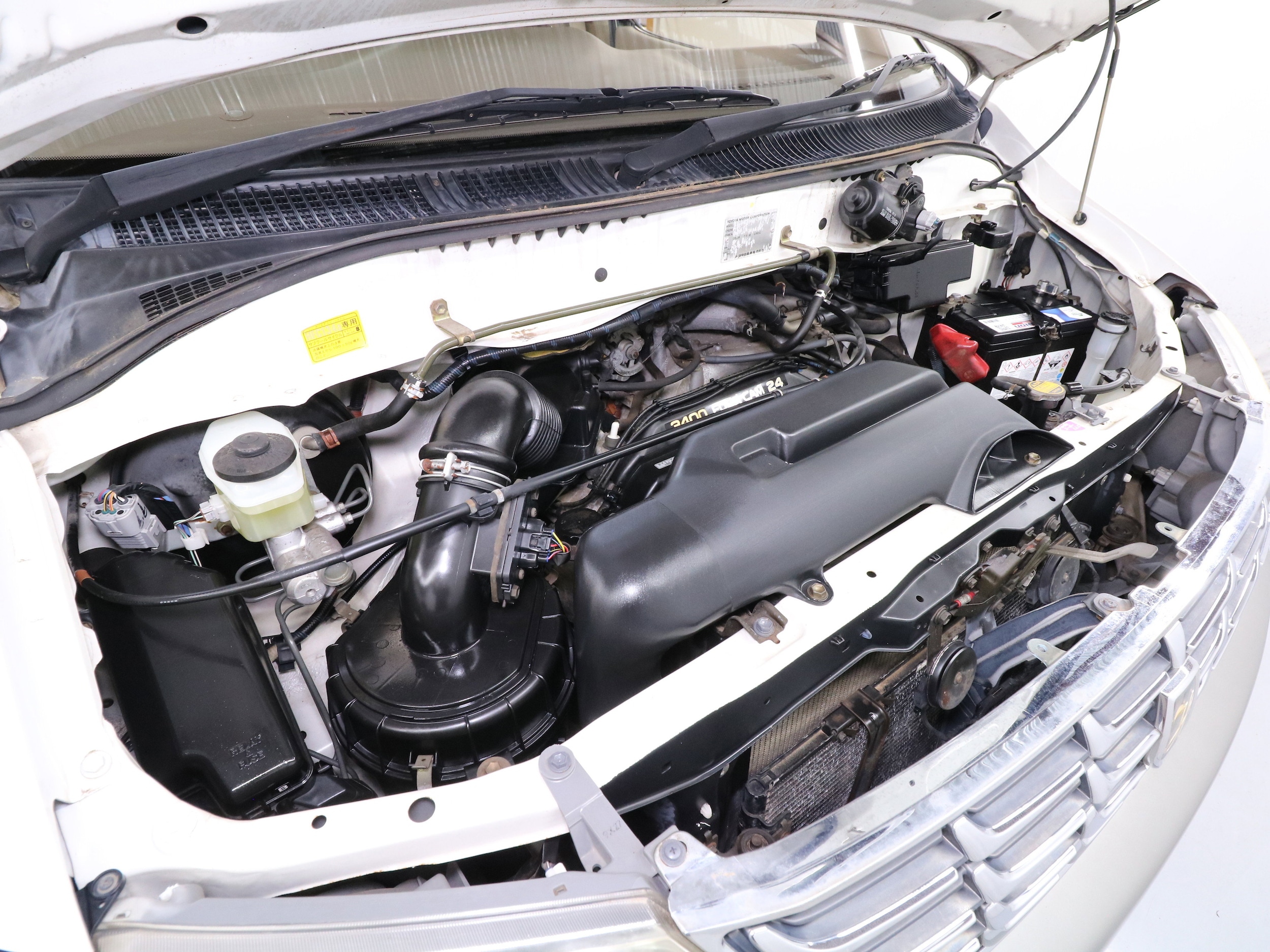 1999 Toyota Grand HiAce 26