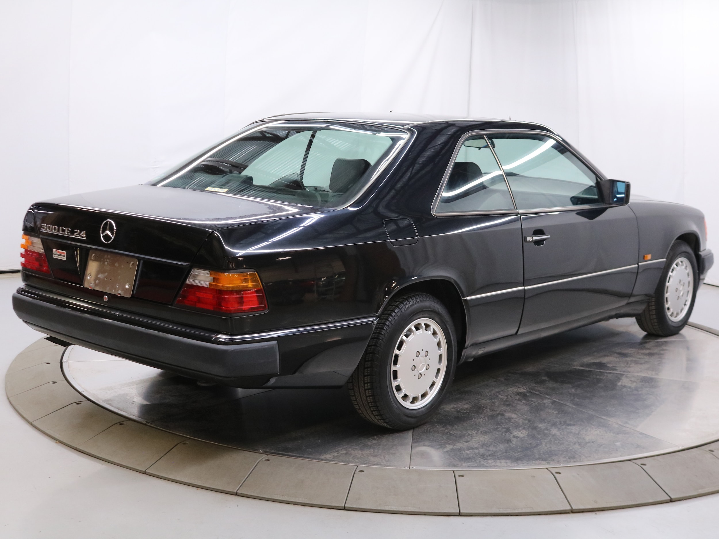 1992 Mercedes-Benz 300CE 7