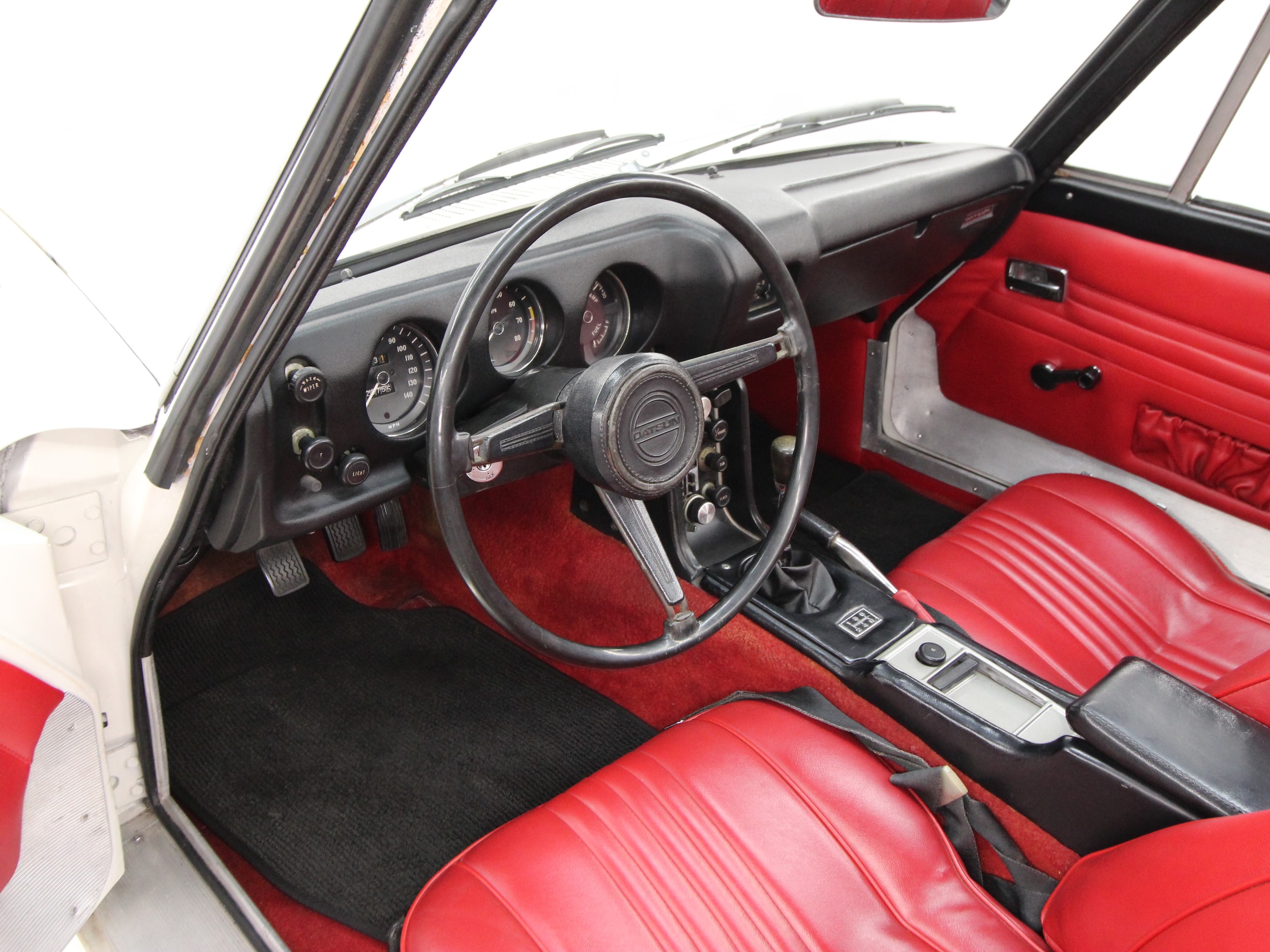 1969 Datsun 2000 12
