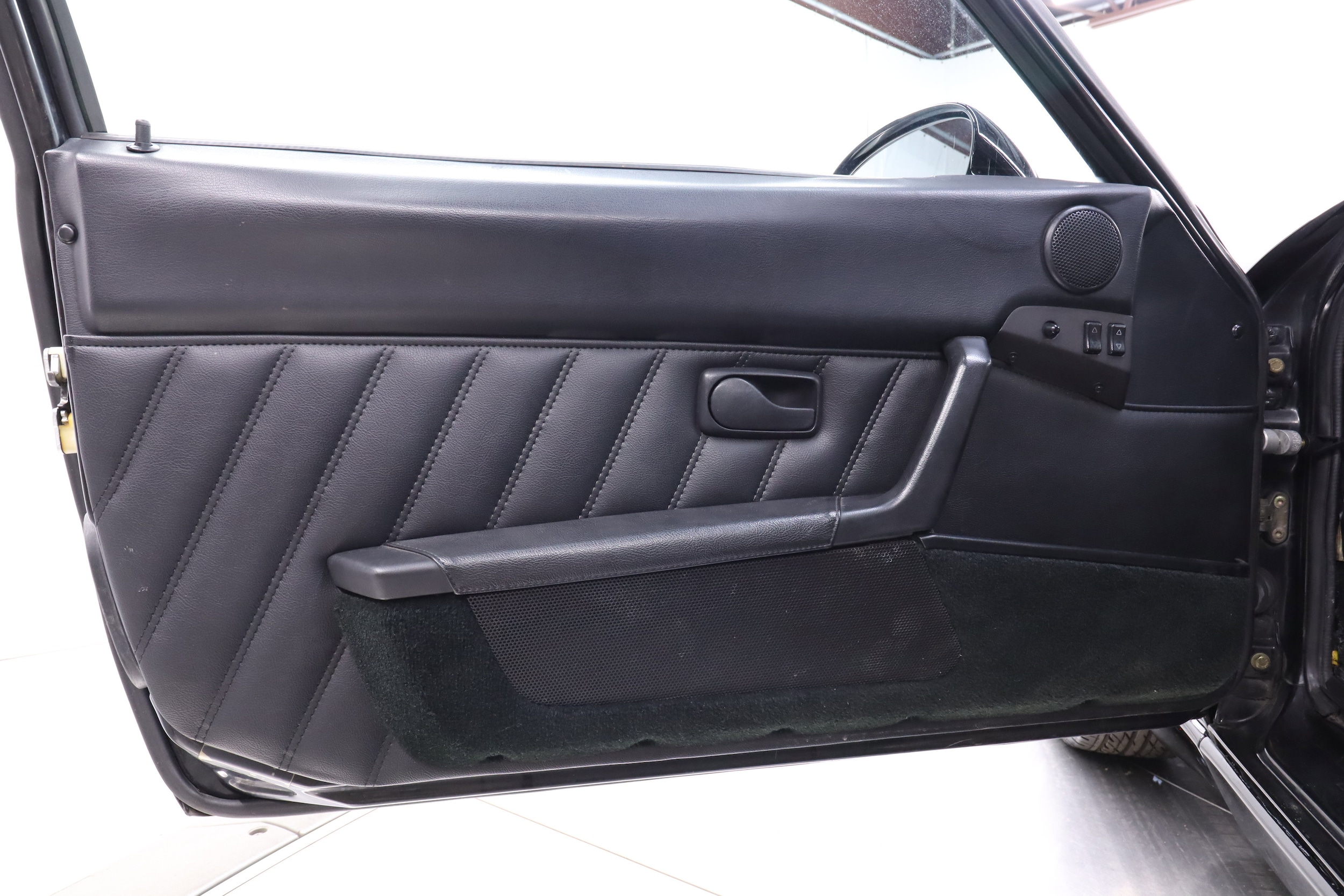 1994 Porsche 968 22