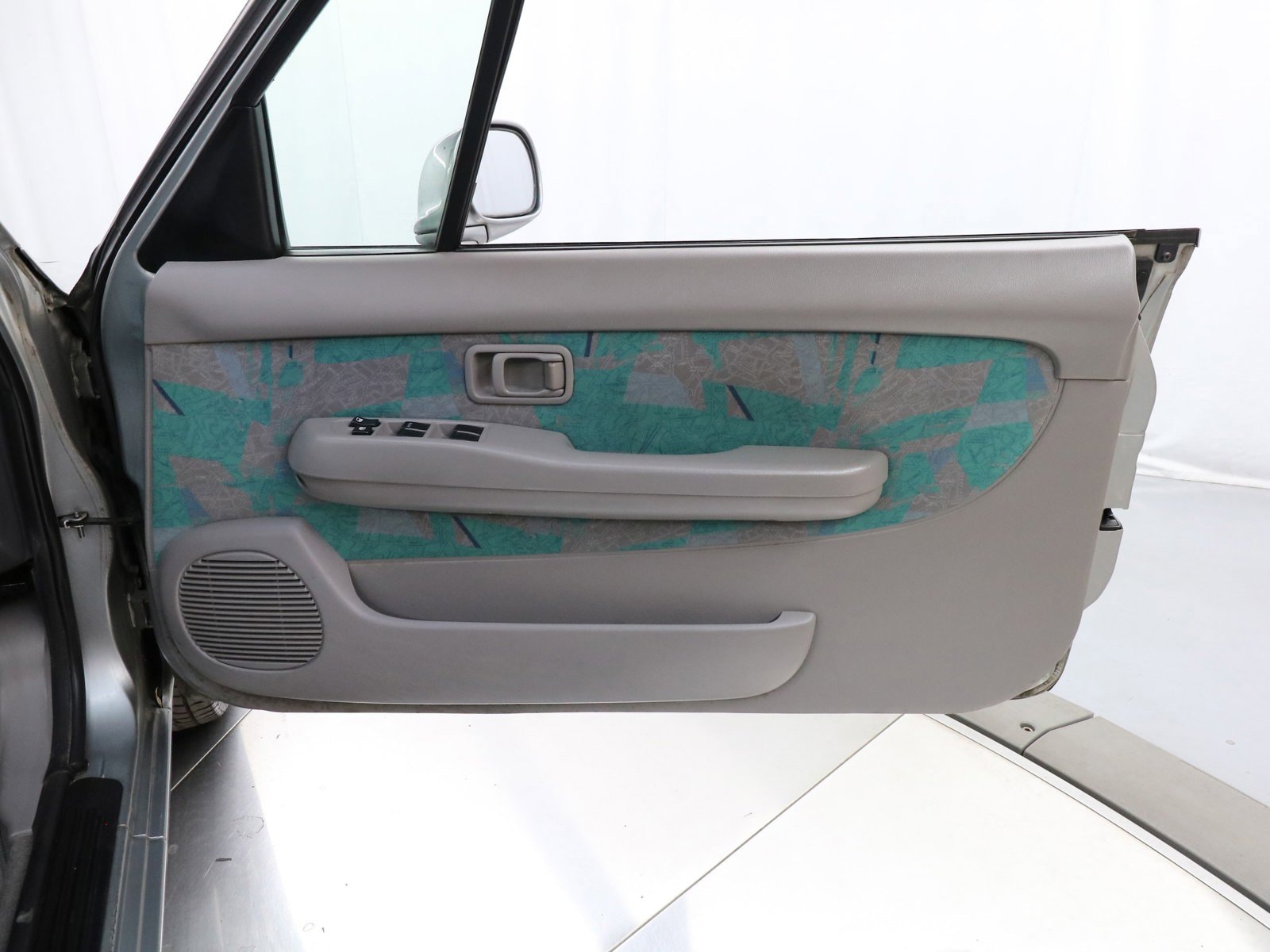 1998 Nissan March 22