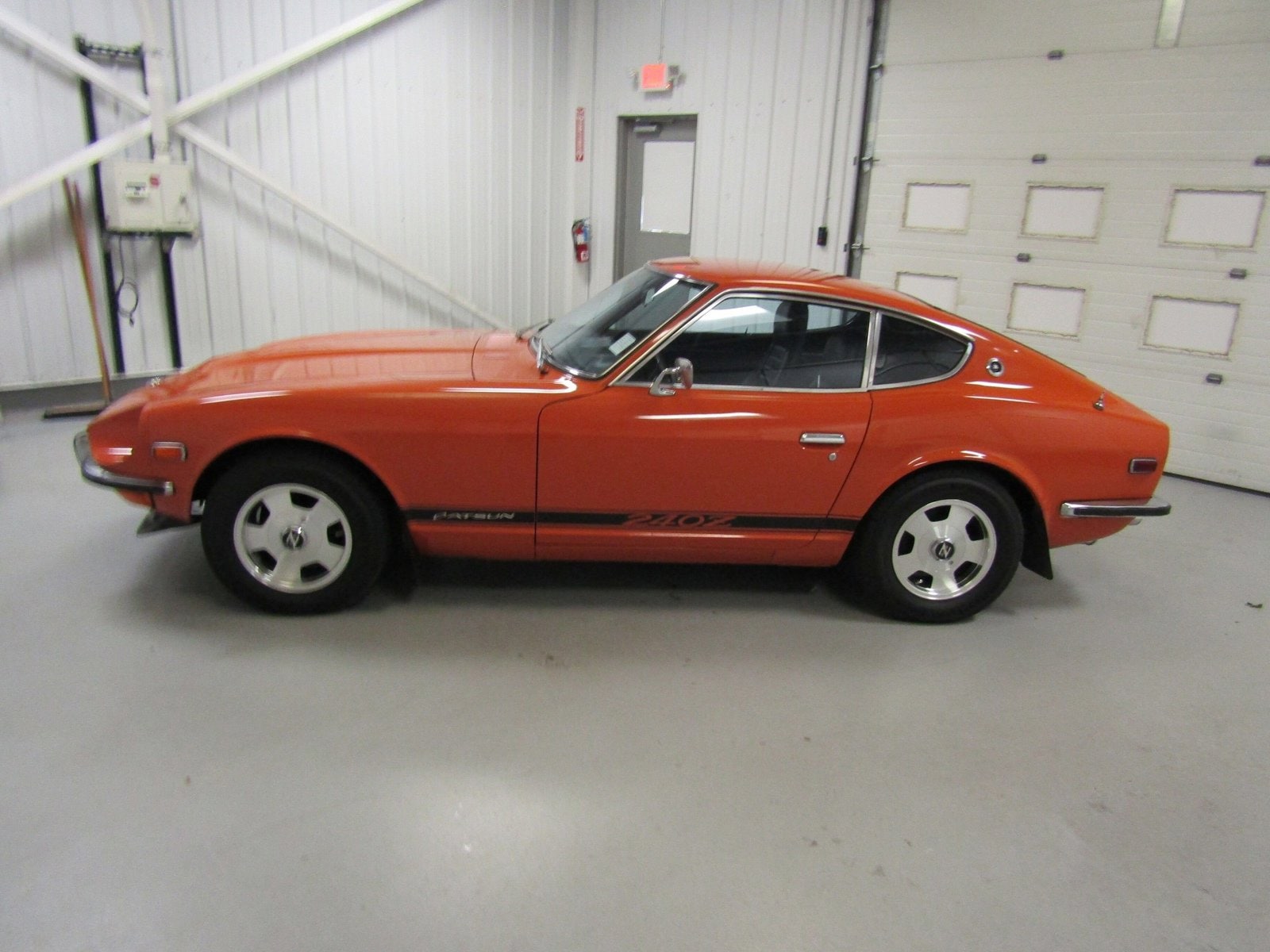 1972 Datsun 240Z 4