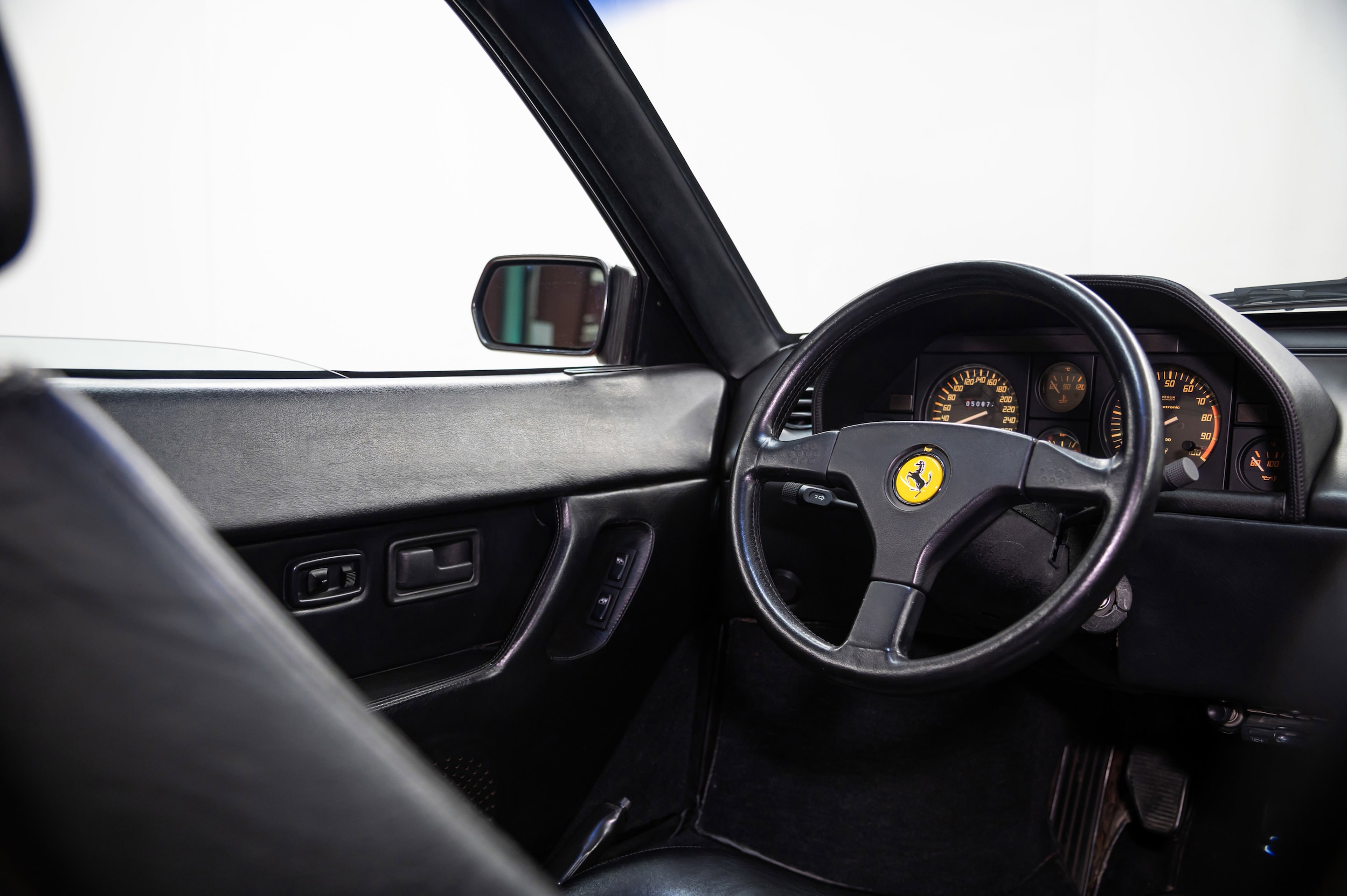 1991 Ferrari Mondial 127
