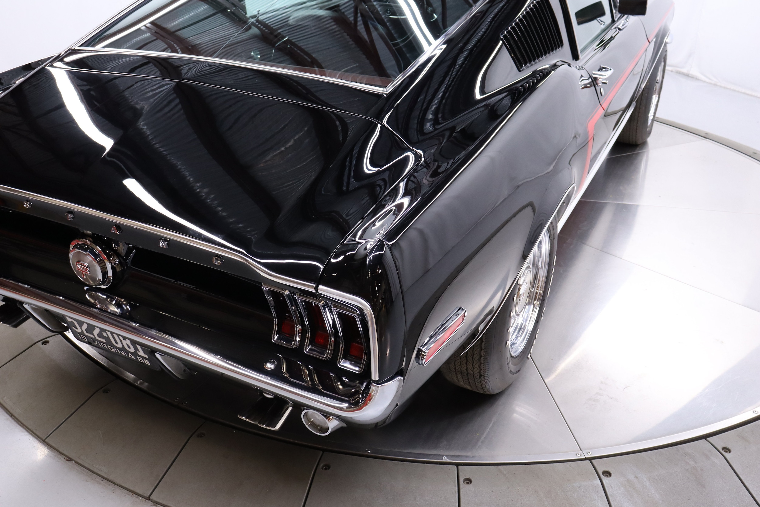 1968 Ford Mustang 32