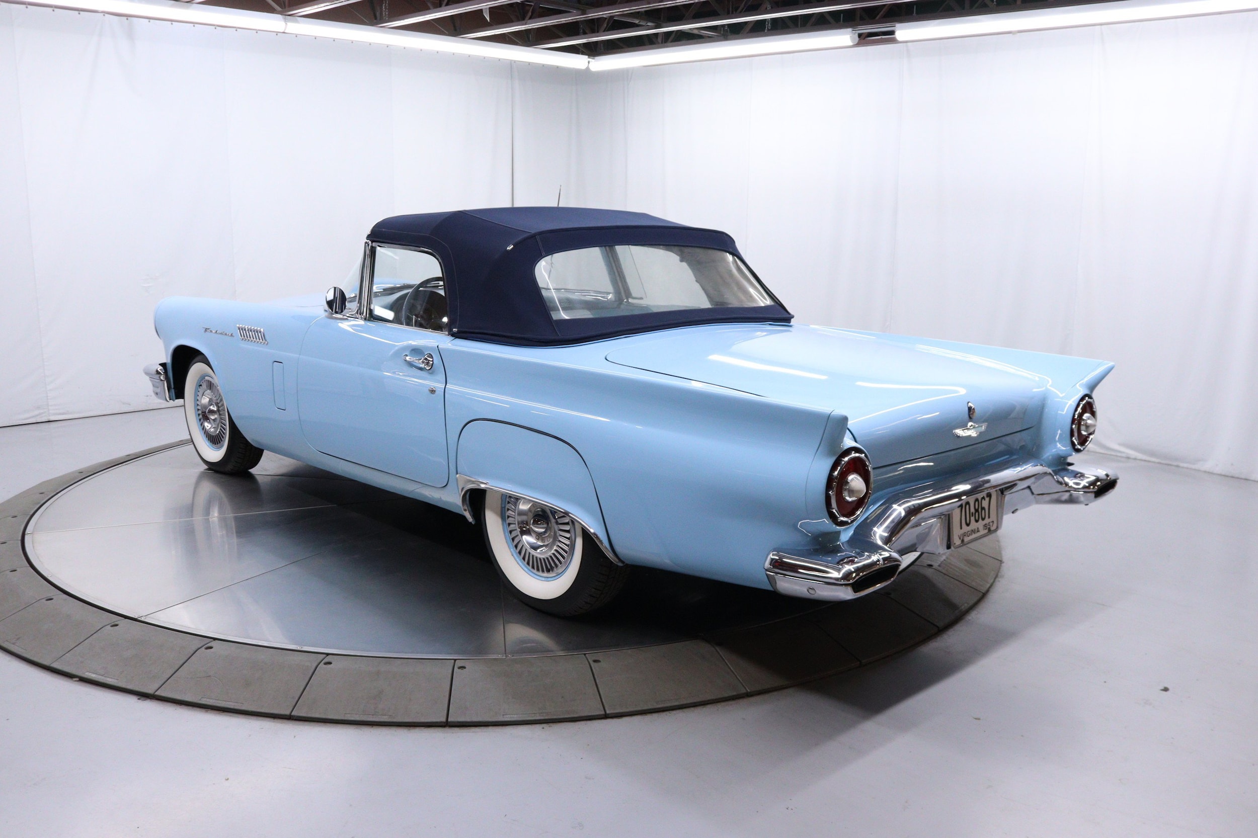 1957 Ford Thunderbird 11