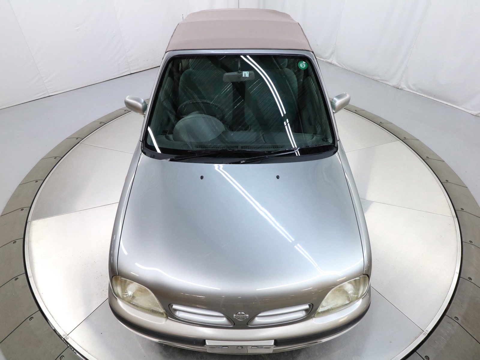 1998 Nissan March 40