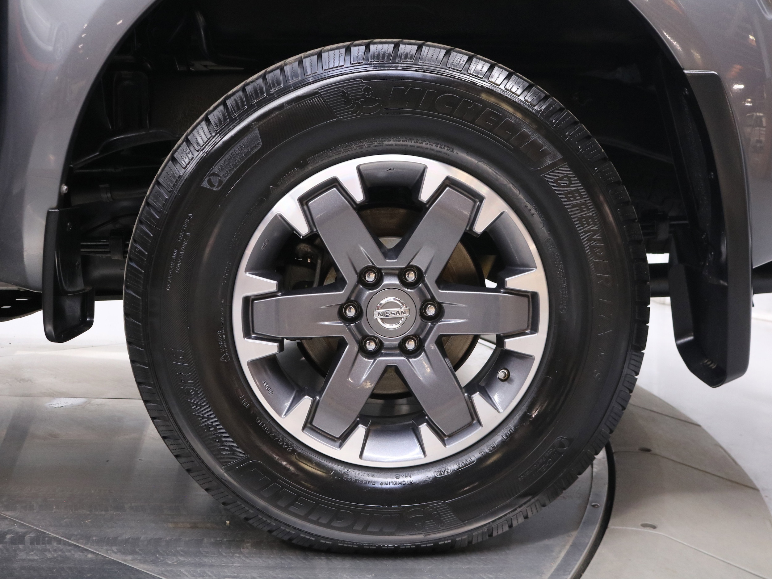 2019 Nissan Frontier 37