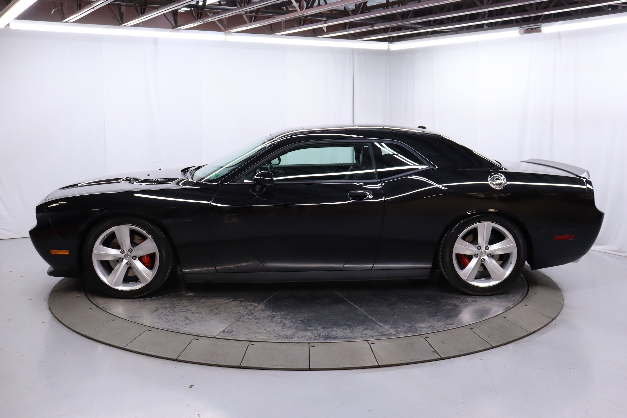 2010 Dodge Challenger 6