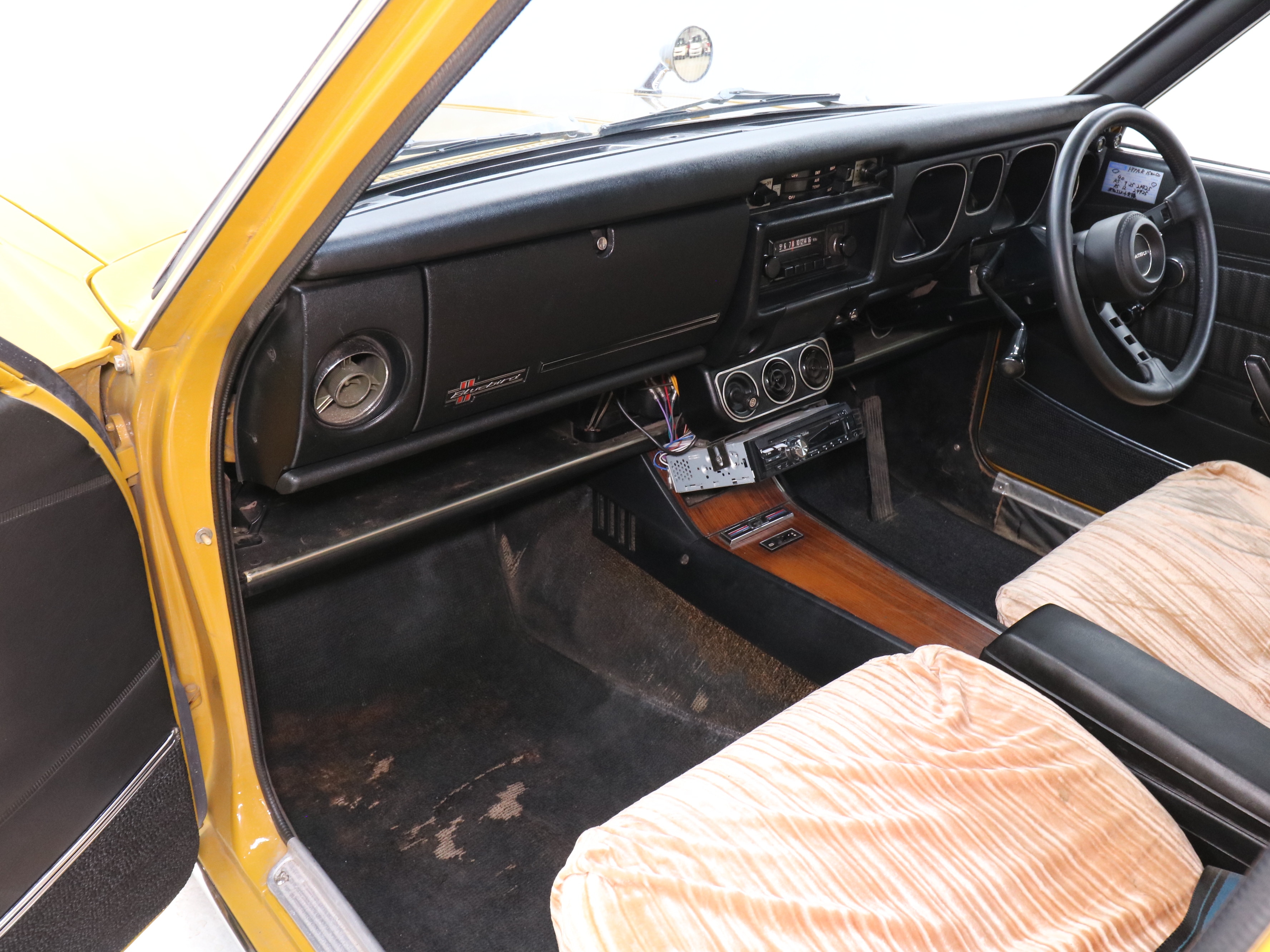 1971 Datsun Bluebird 15