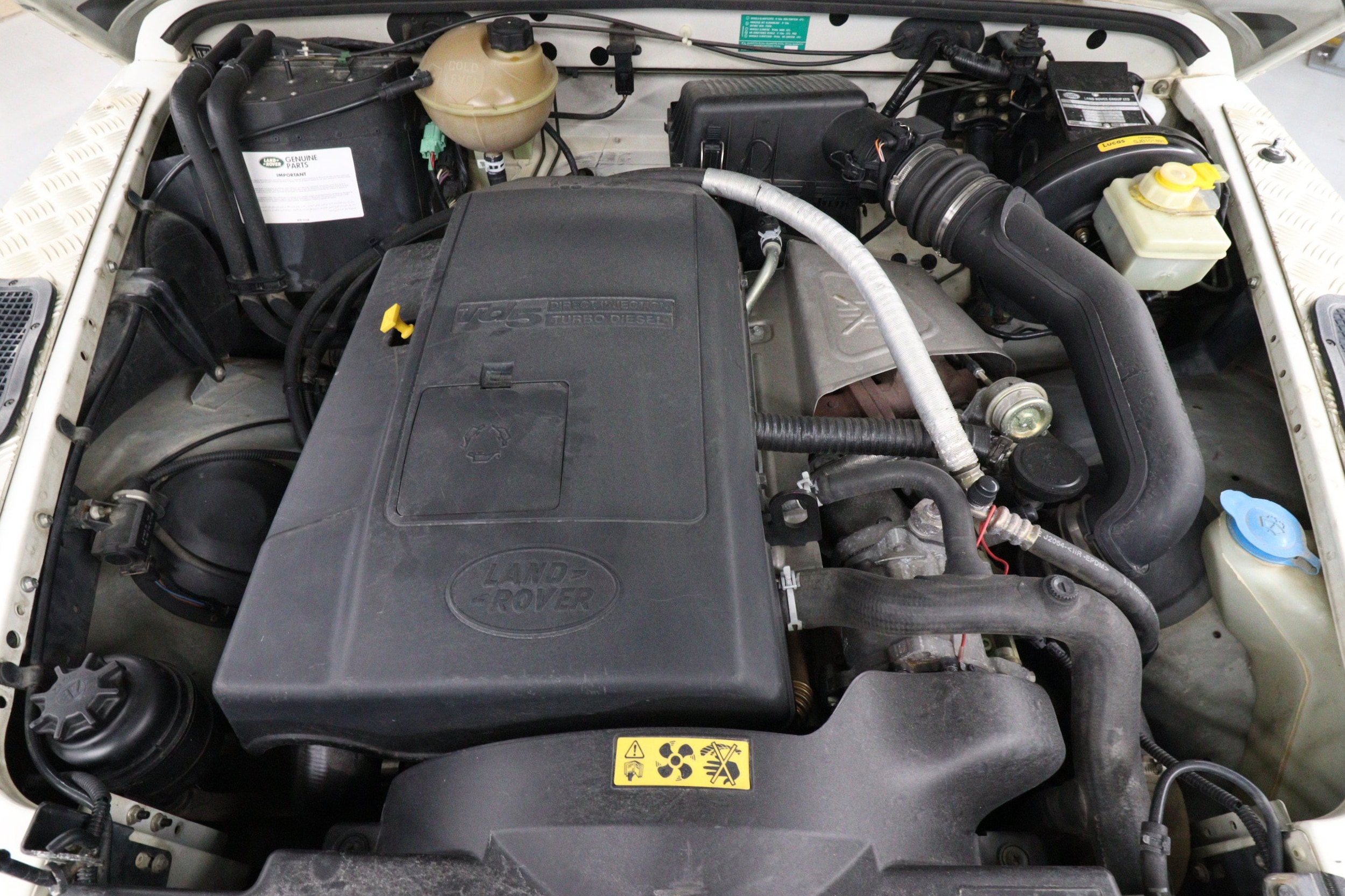 2001 Land Rover Defender 27