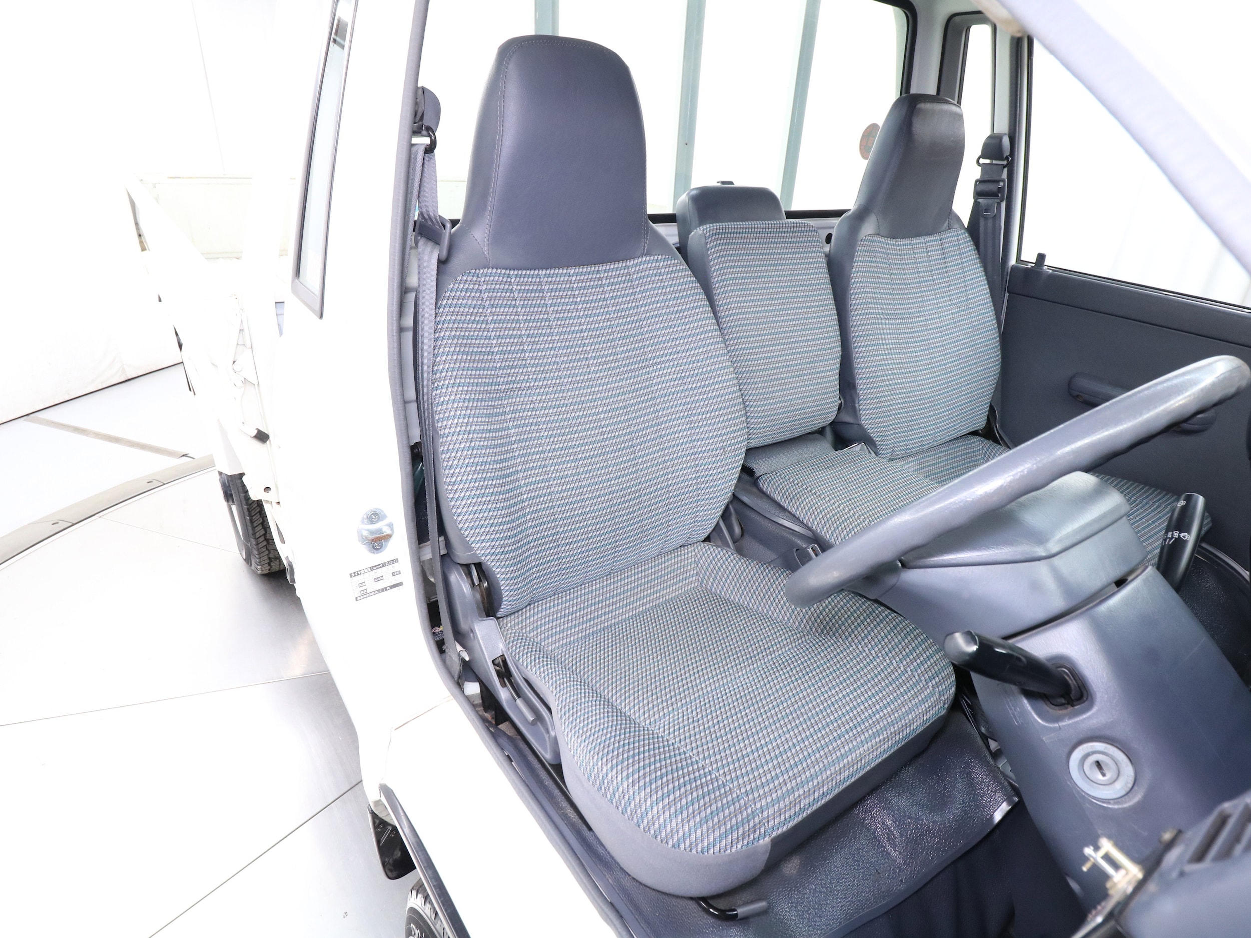 1997 Toyota Liteace 23